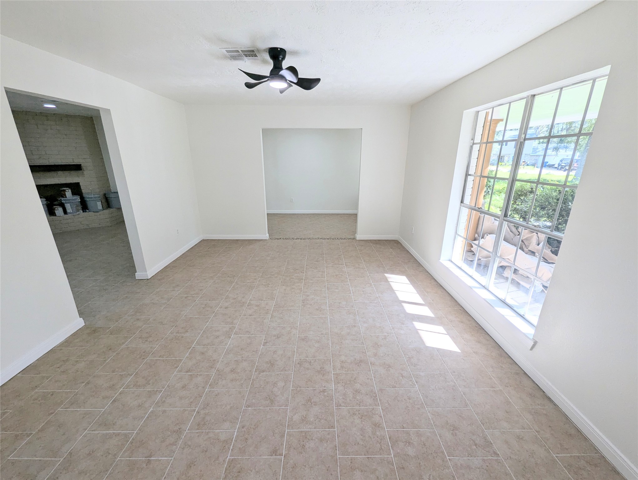 809 Glen Hollow Drive Property Photo 9