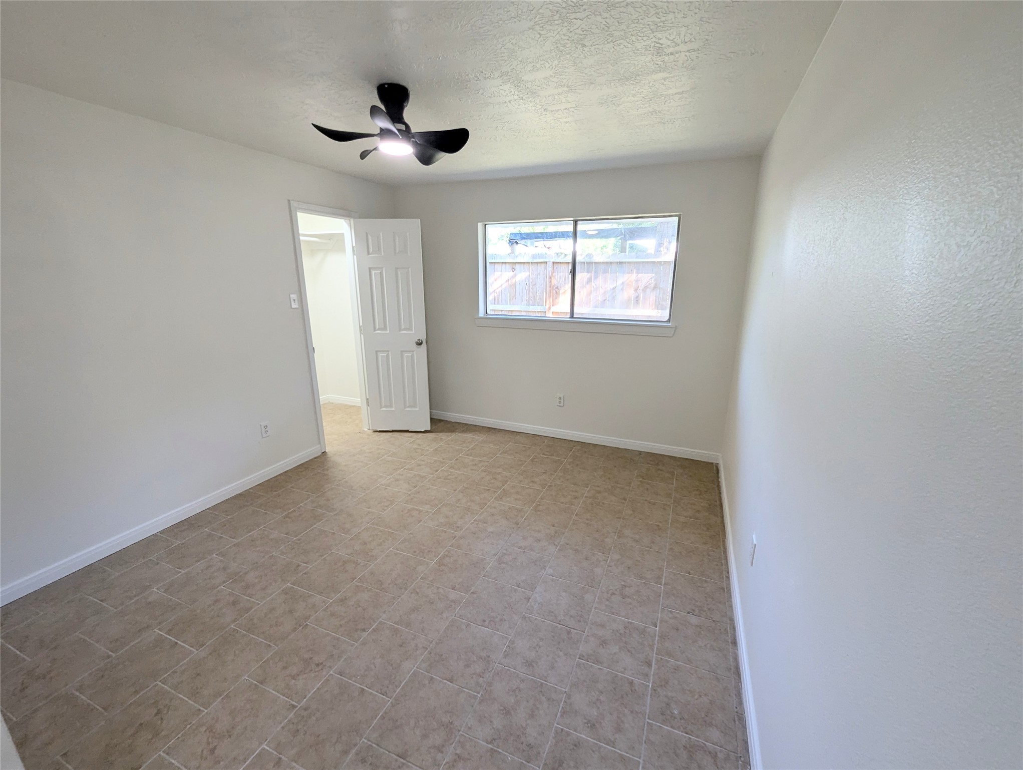 809 Glen Hollow Drive Property Photo 22