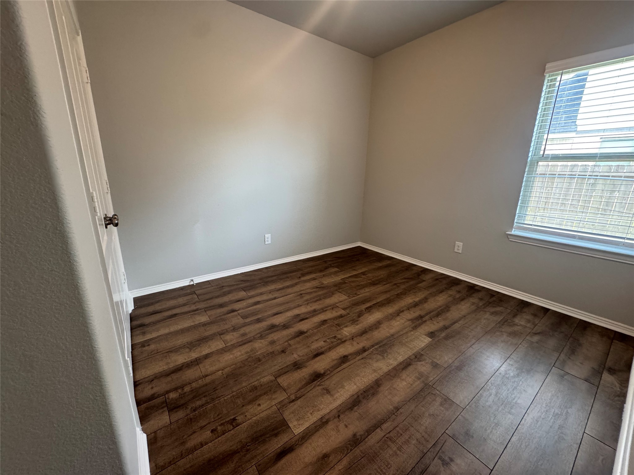 8011 Grandstand Parkway Property Photo 9