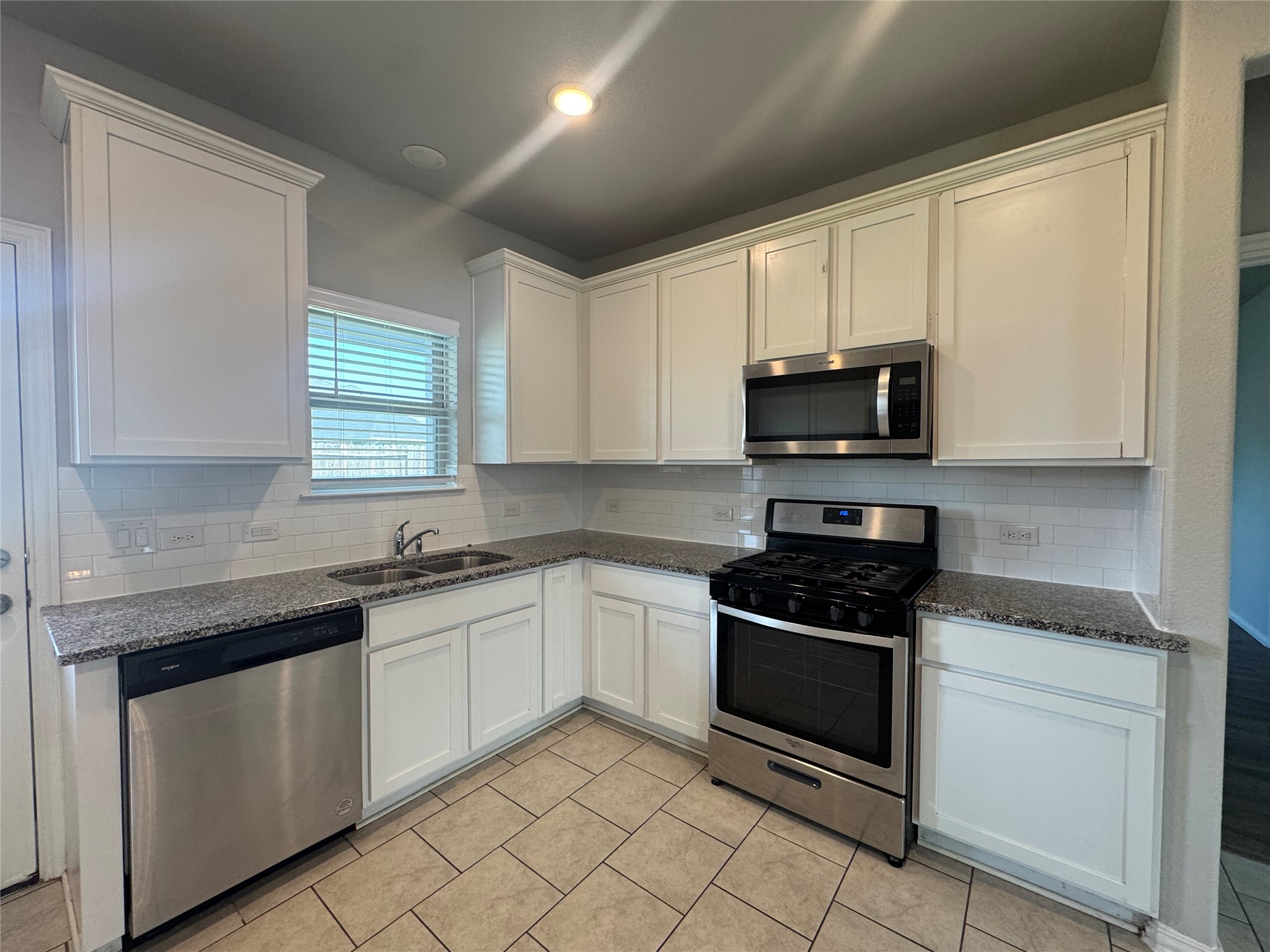 8011 Grandstand Parkway Property Photo 14
