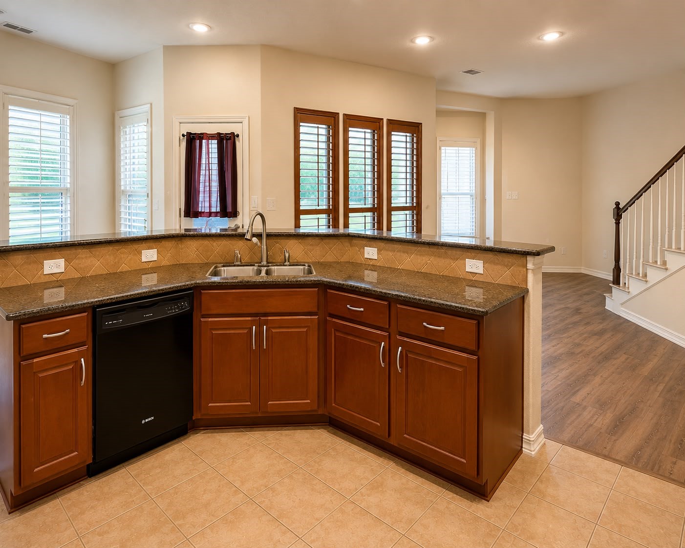 3511 Cedar Hill Court Property Photo 13