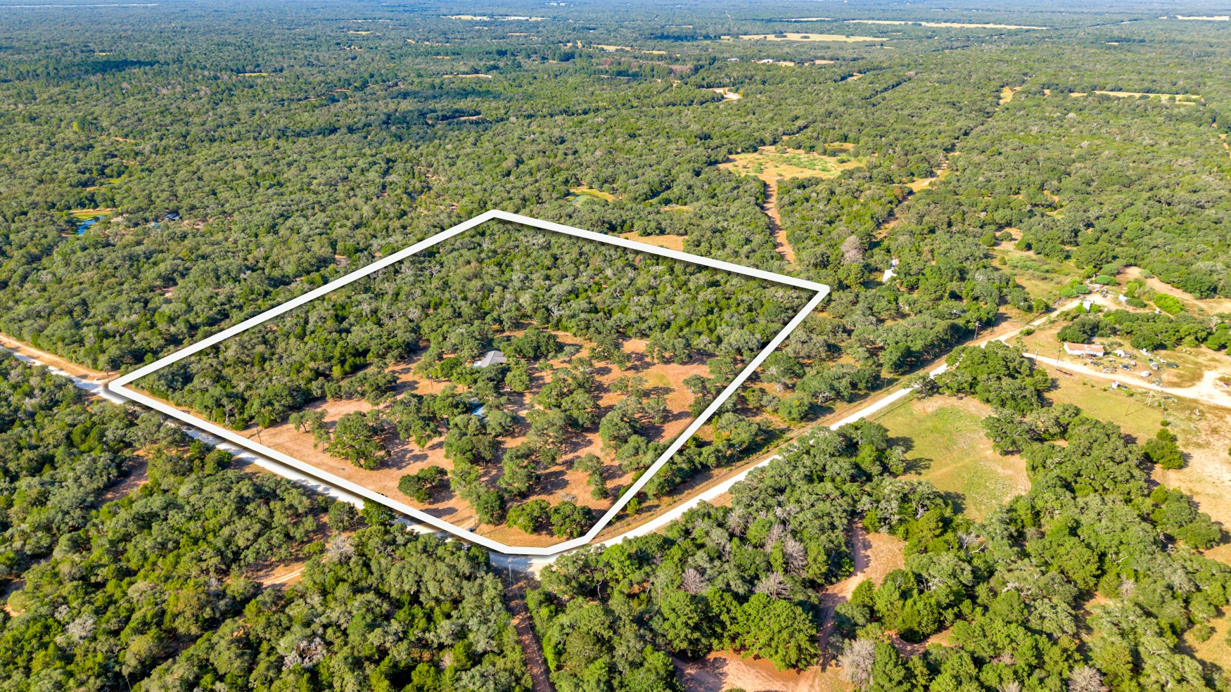 1079 Private Road 1051 Property Photo 1