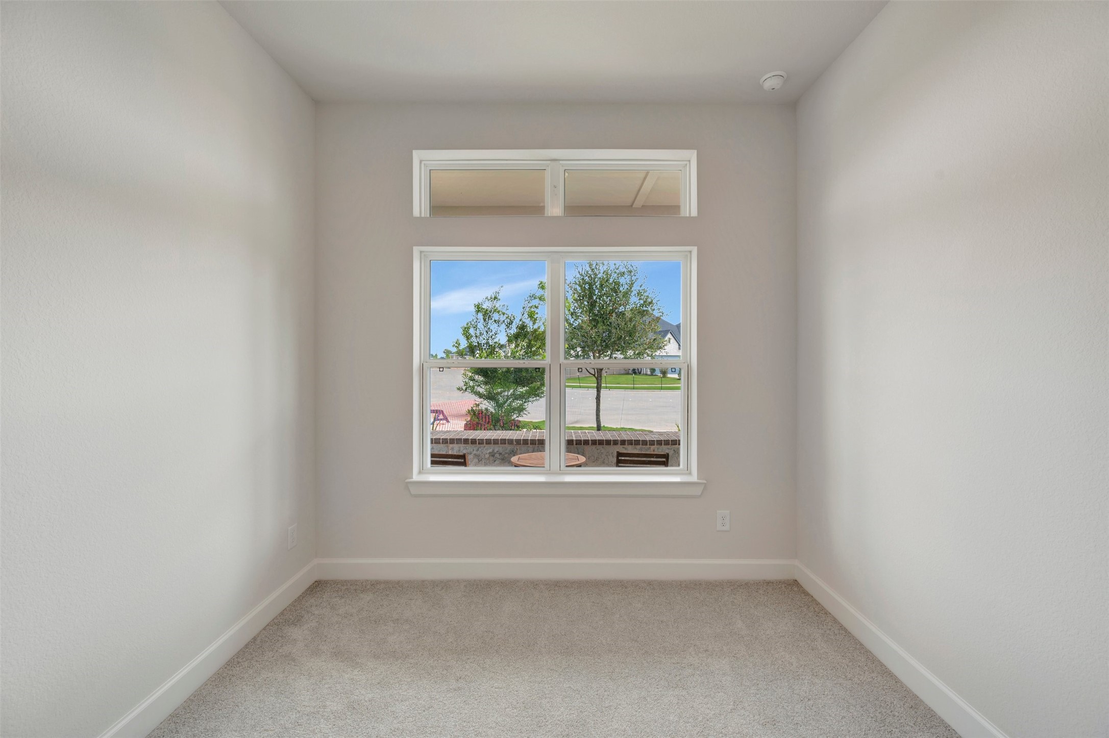 471 Silver Moon Way Property Photo 16
