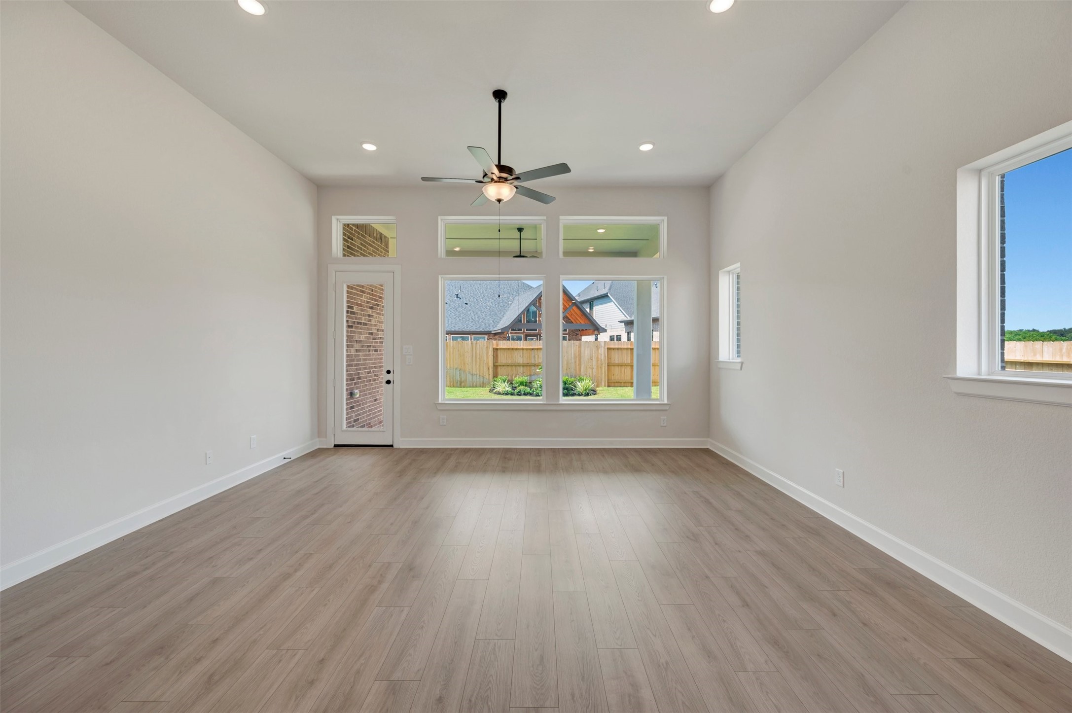 471 Silver Moon Way Property Photo 29
