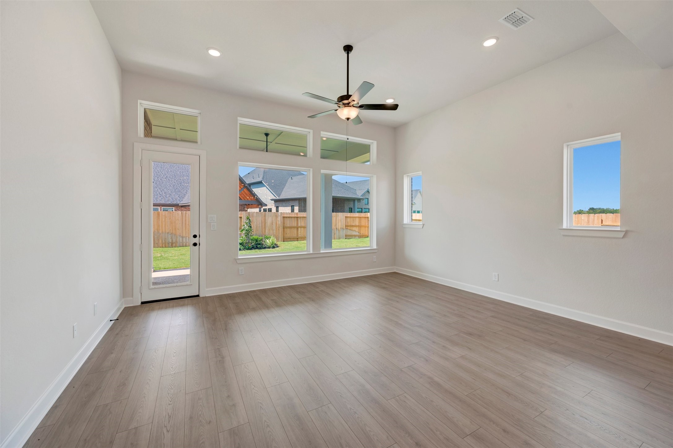471 Silver Moon Way Property Photo 30