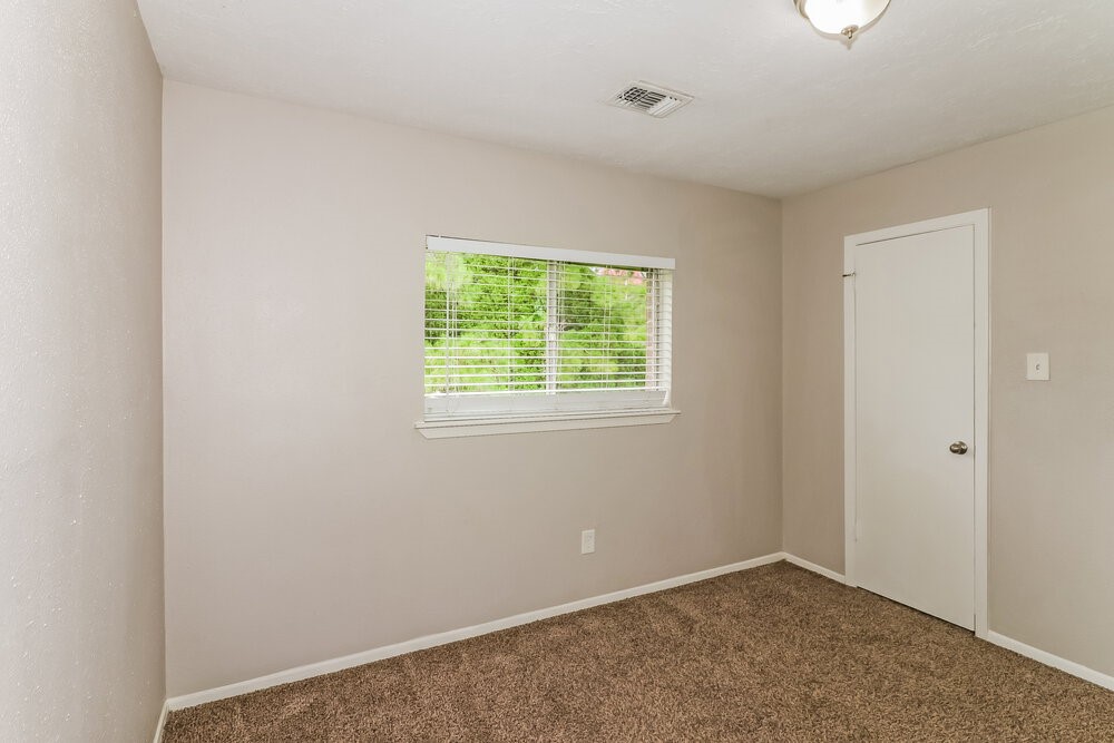 3002 Sherborne Street Property Photo 14