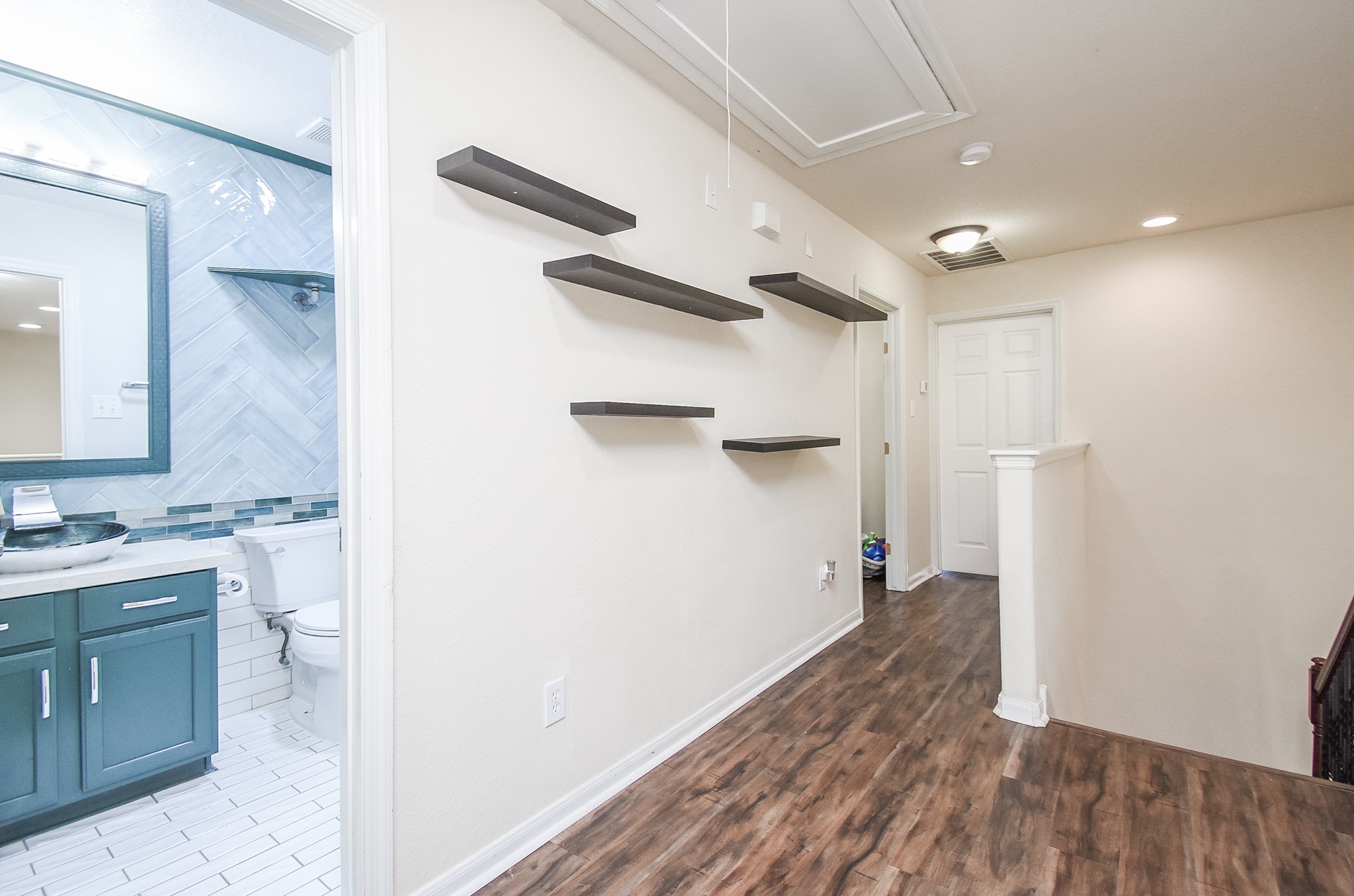 3863 Calgary Circle Property Photo 23