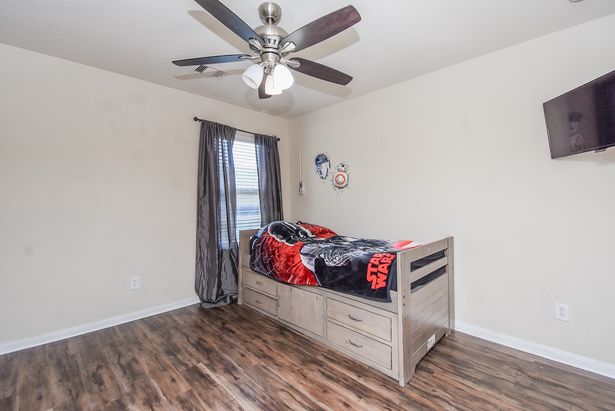 3863 Calgary Circle Property Photo 24
