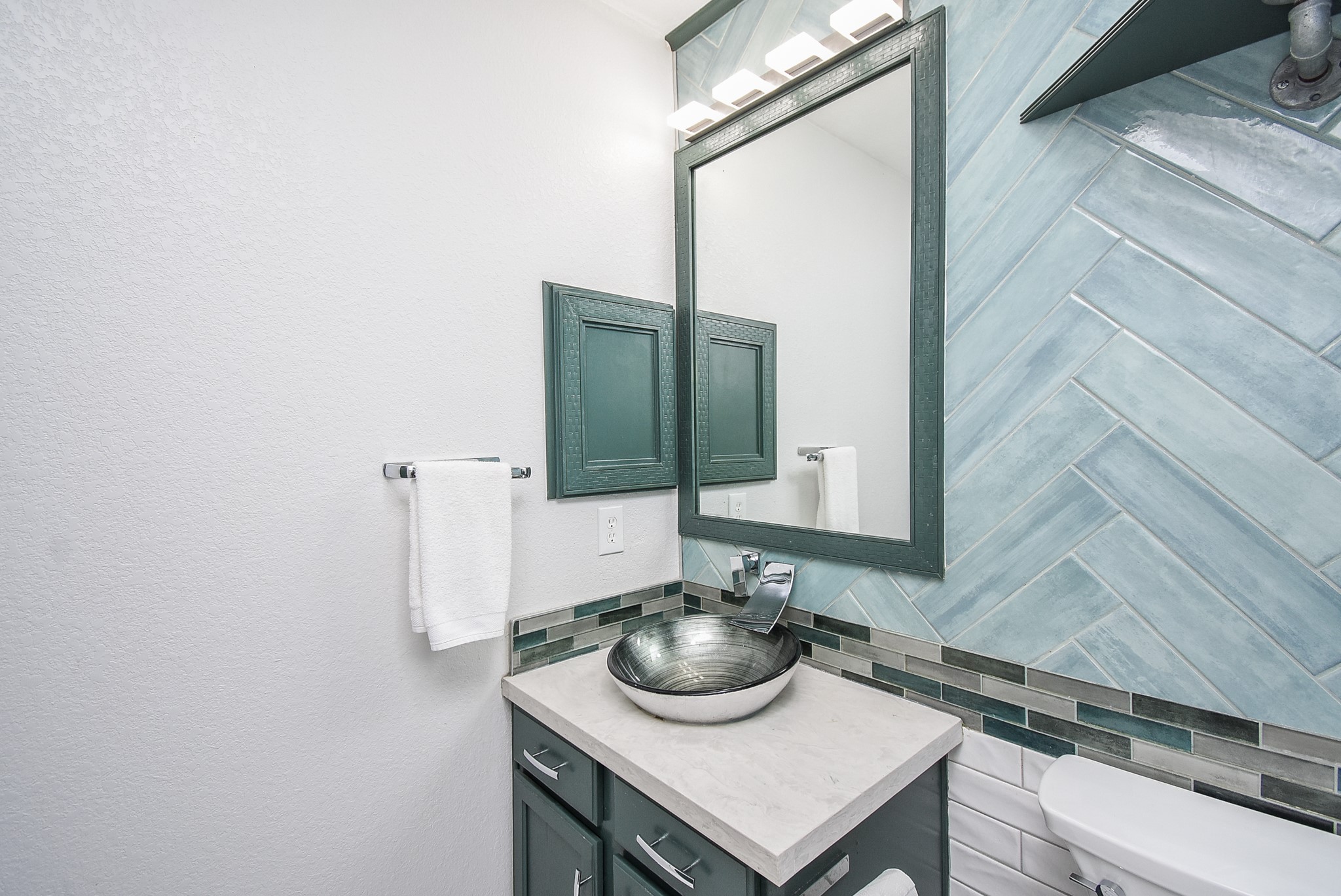 3863 Calgary Circle Property Photo 26