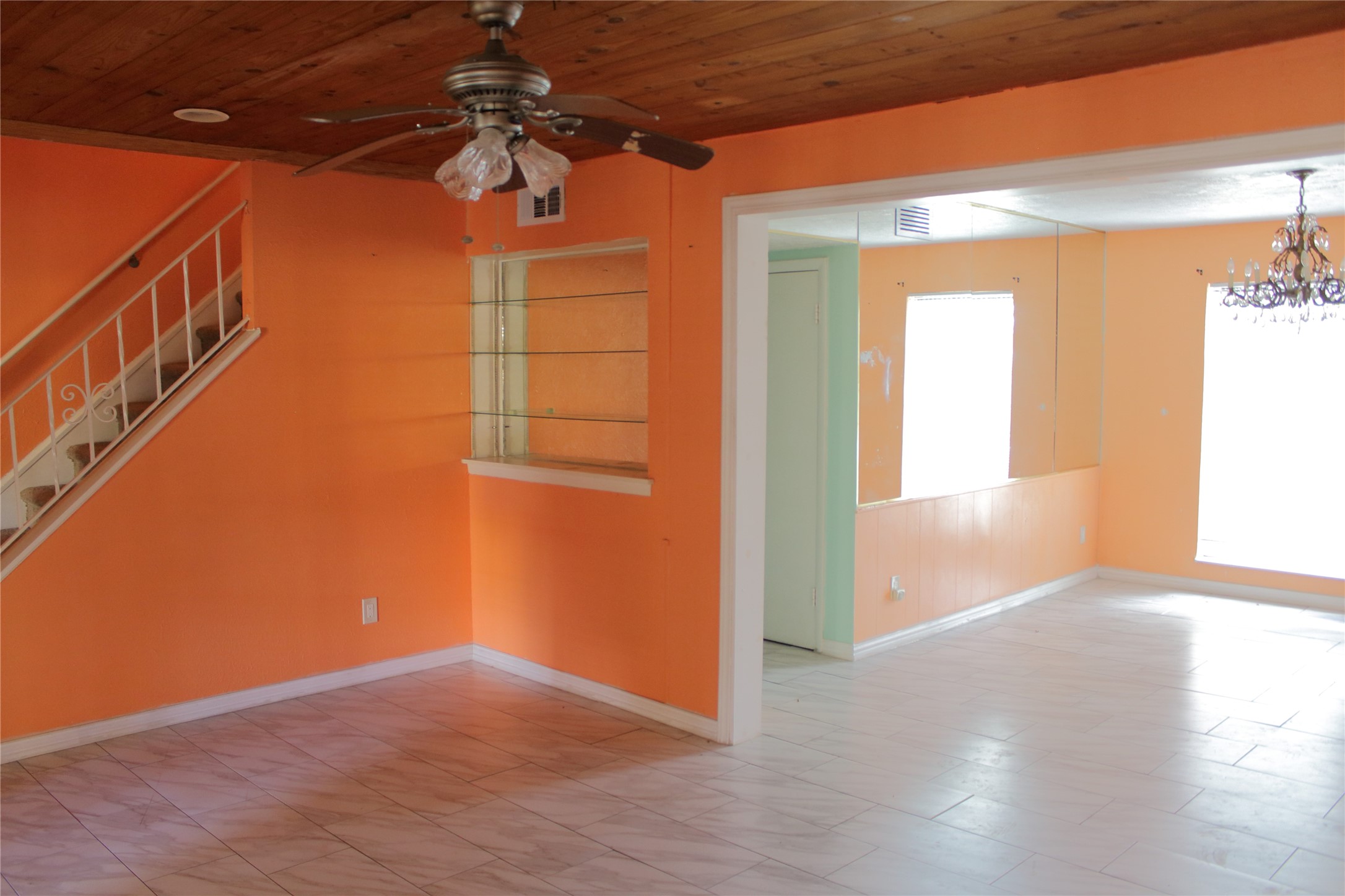 4307 Tidewater Drive Property Photo 3