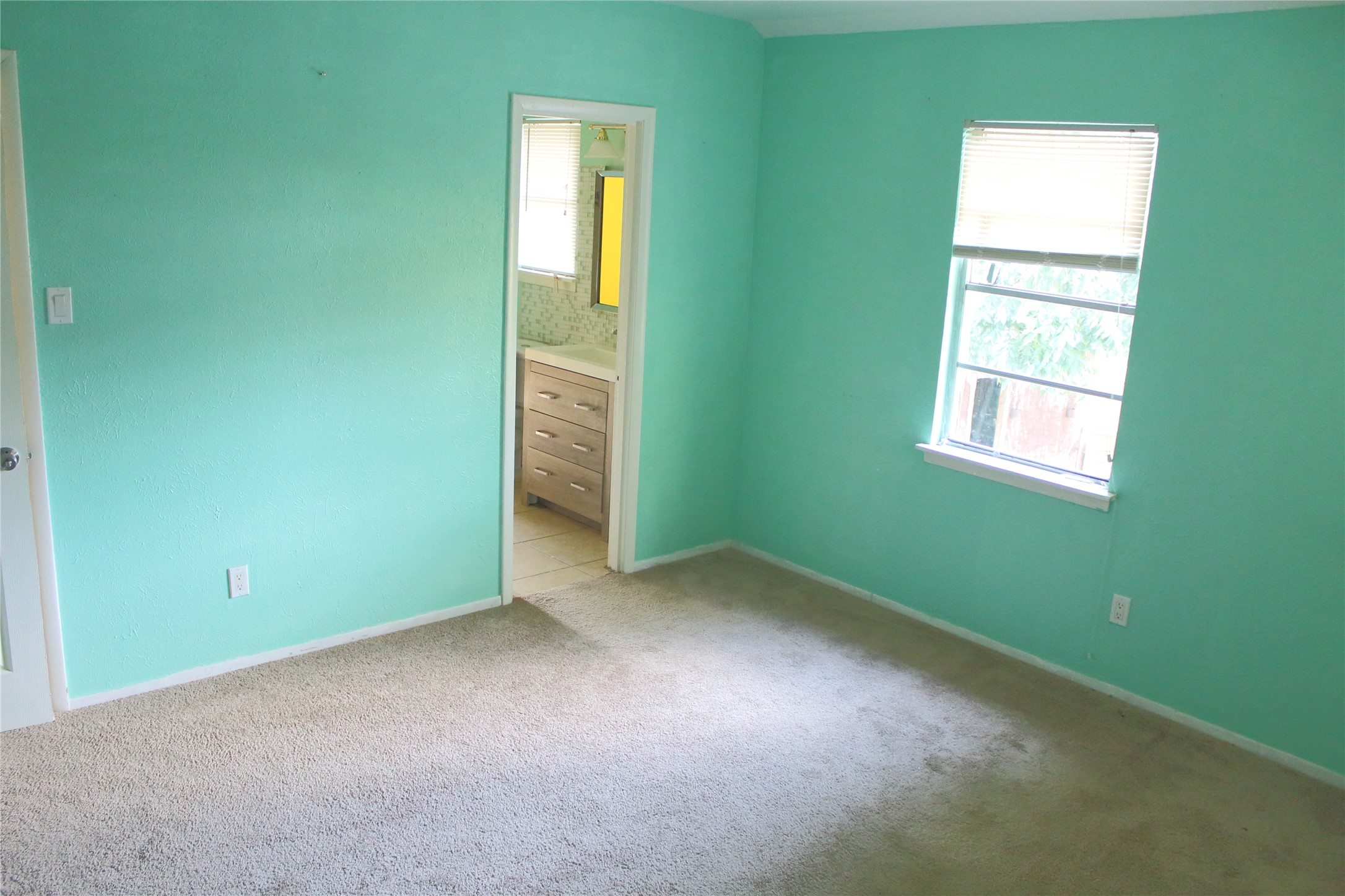 4307 Tidewater Drive Property Photo 10
