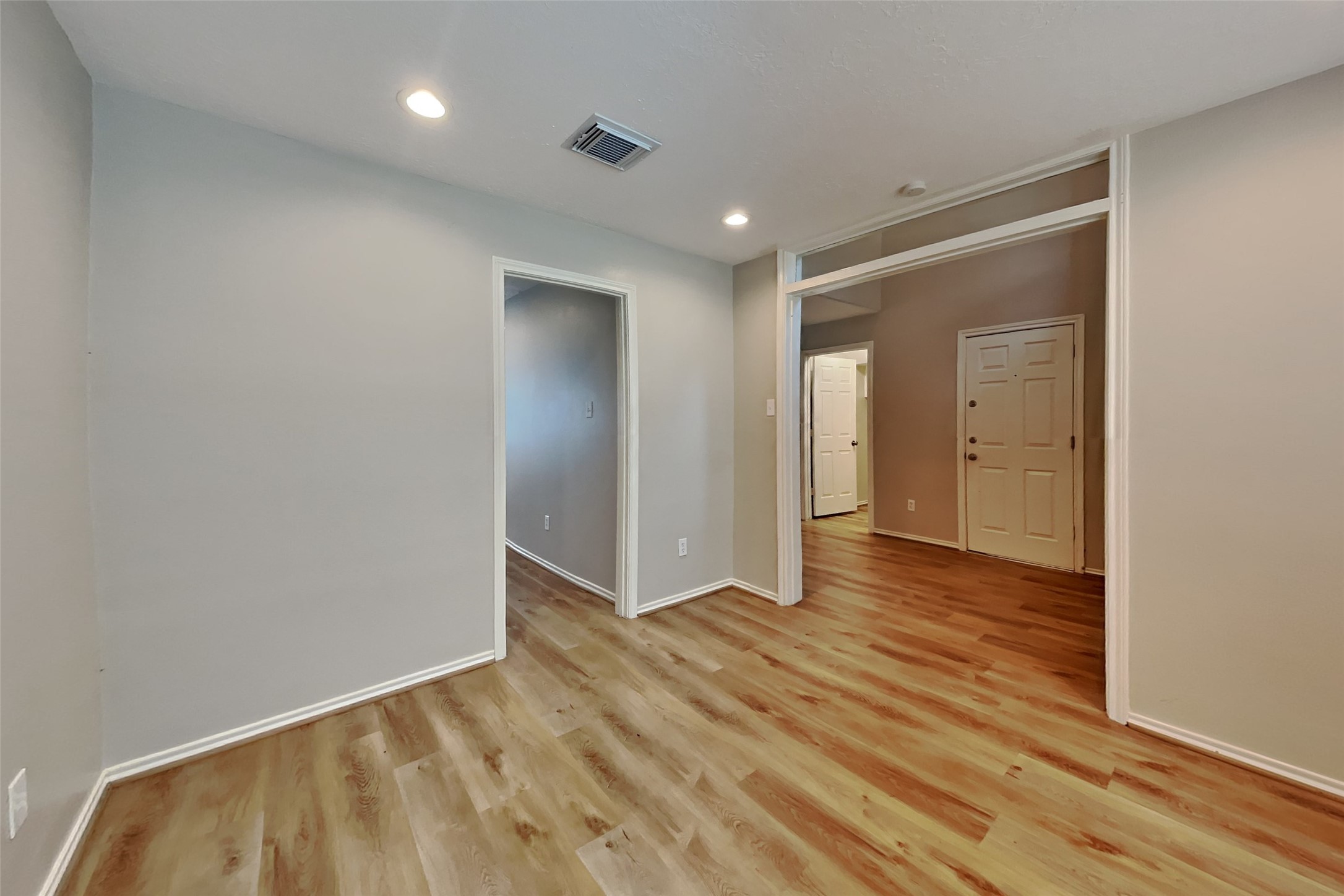 22076 Knights Cove Drive Property Photo 7