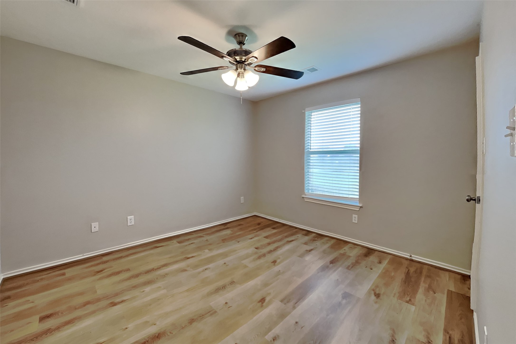 22076 Knights Cove Drive Property Photo 17