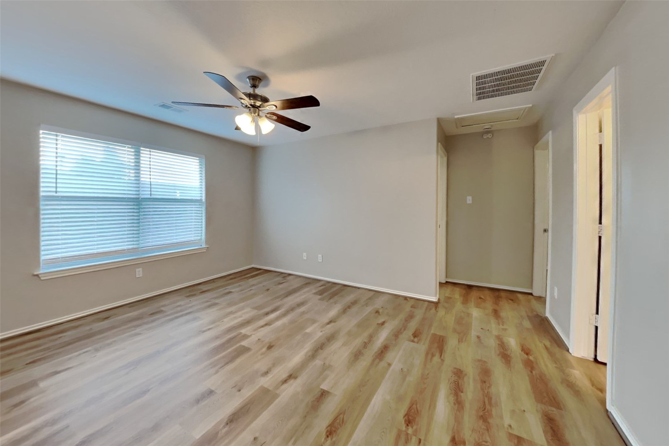 22076 Knights Cove Drive Property Photo 21