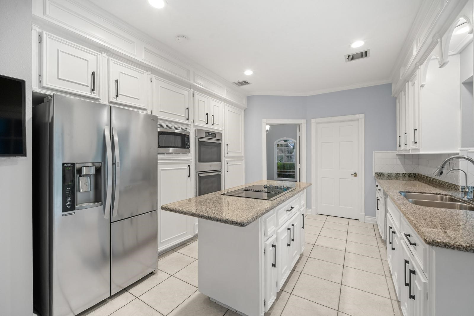 3622 Springhill Lane Property Photo 7