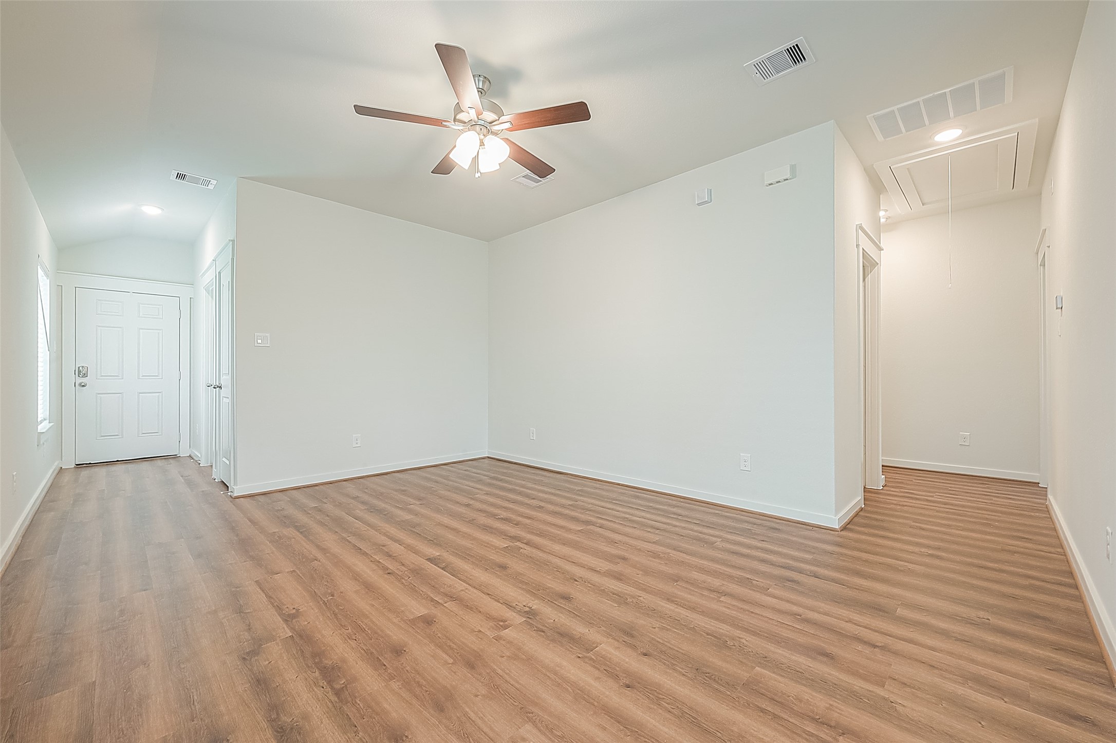 7538 Coral Terrace Drive Property Photo 4