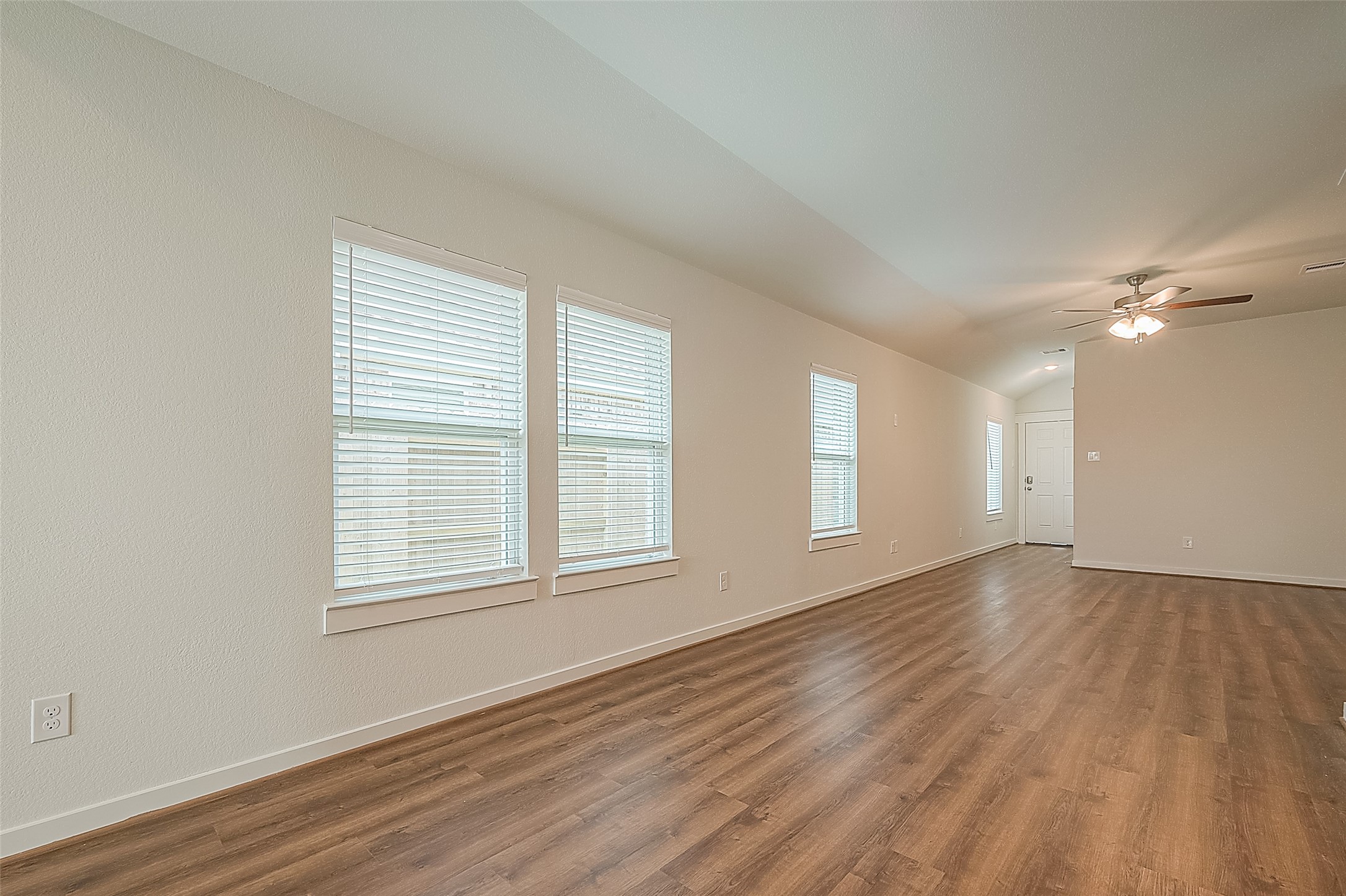 7538 Coral Terrace Drive Property Photo 6