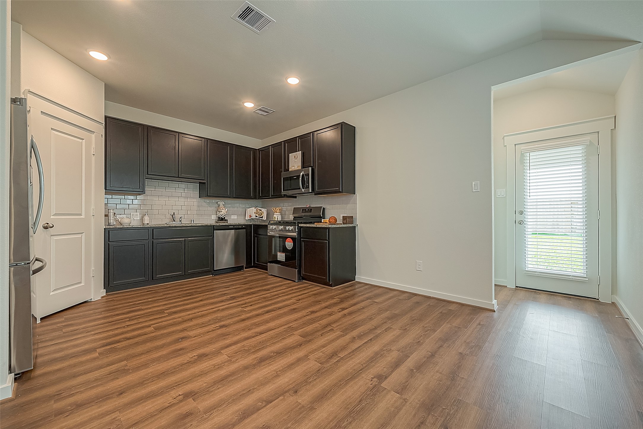 7538 Coral Terrace Drive Property Photo 7