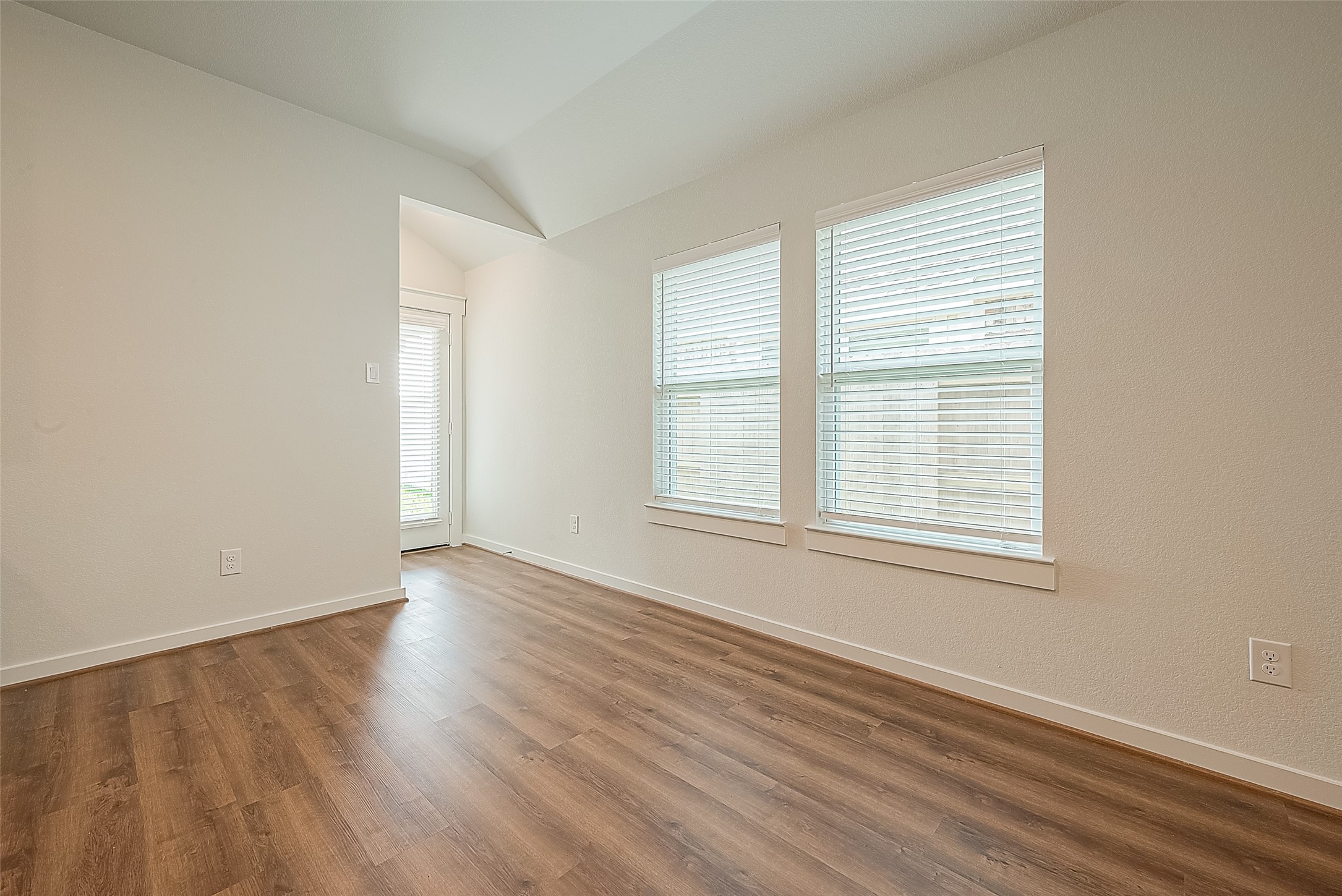 7538 Coral Terrace Drive Property Photo 11