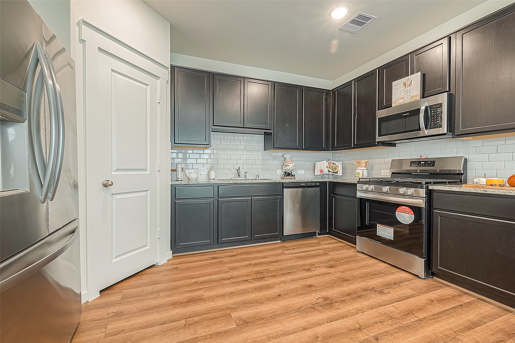 7538 Coral Terrace Drive Property Photo 15