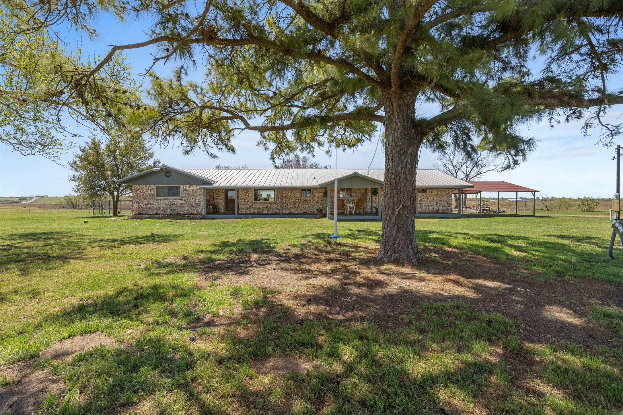 8646 Fm 155 Property Photo