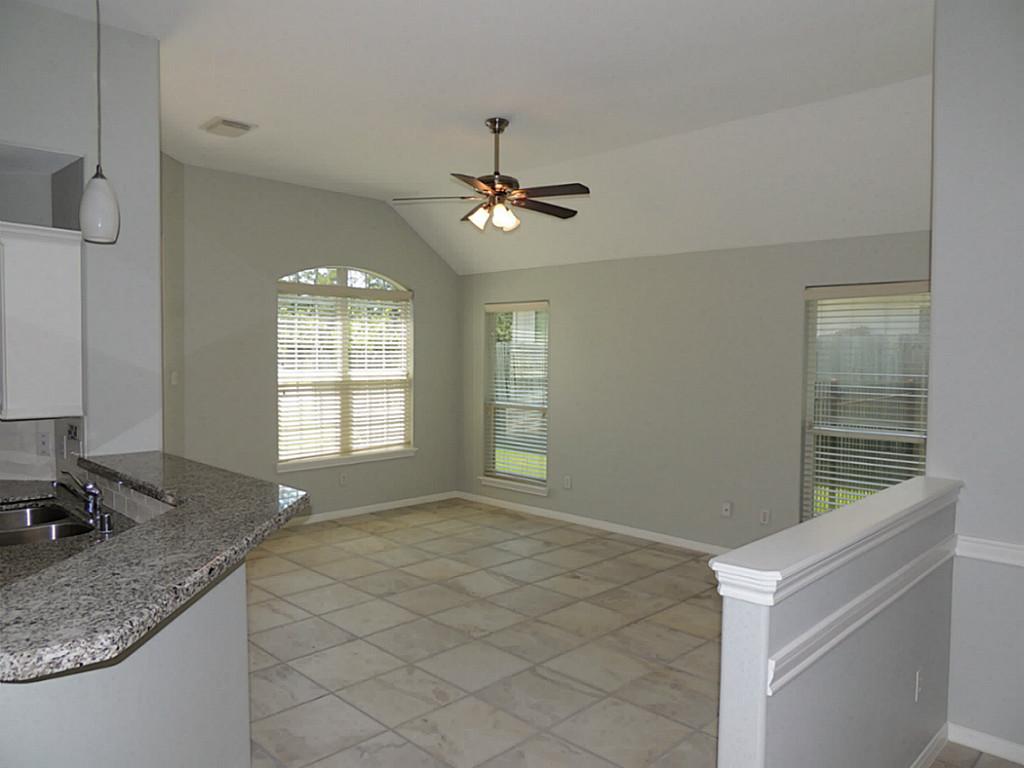 236 Canterbury Drive Property Photo 6