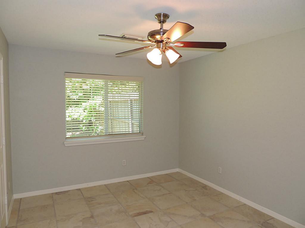 236 Canterbury Drive Property Photo 8