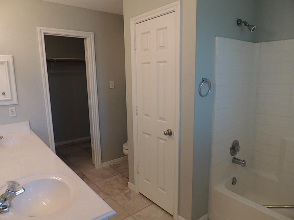 236 Canterbury Drive Property Photo 9