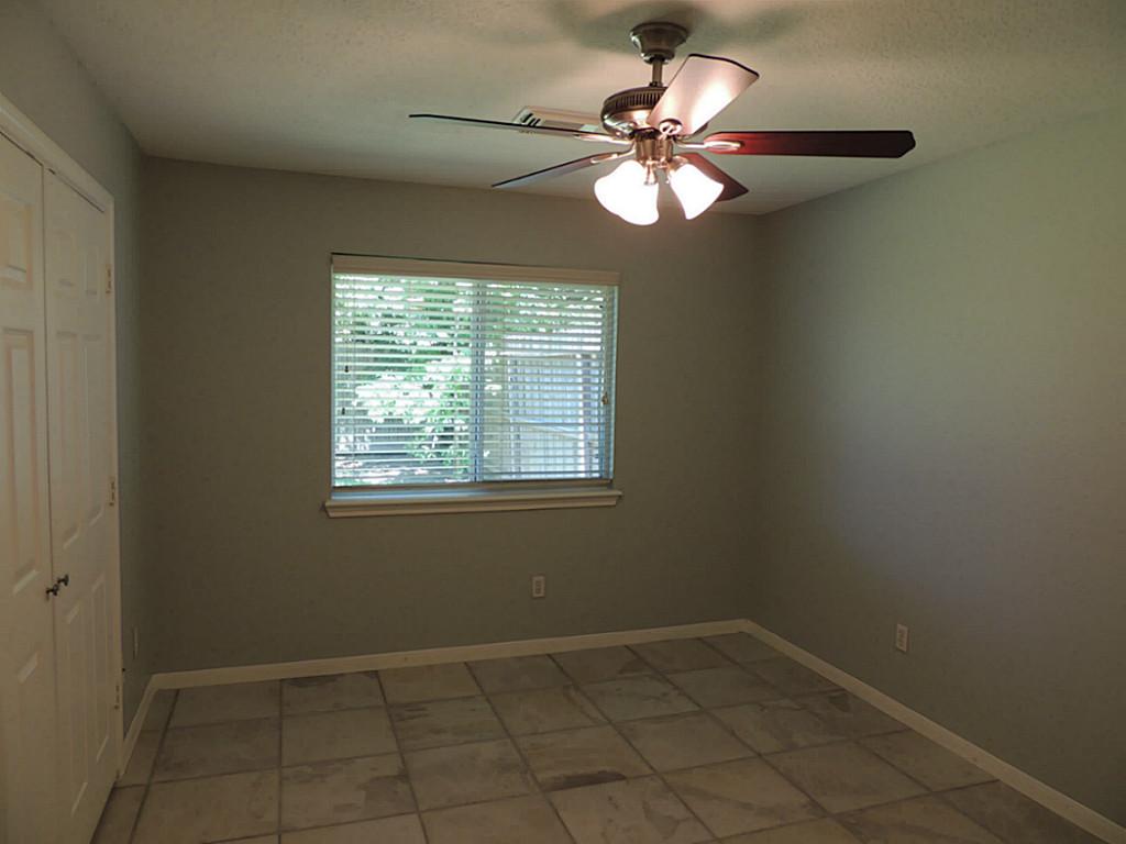 236 Canterbury Drive Property Photo 11