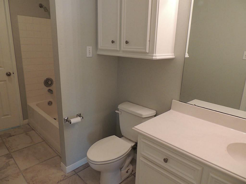 236 Canterbury Drive Property Photo 11