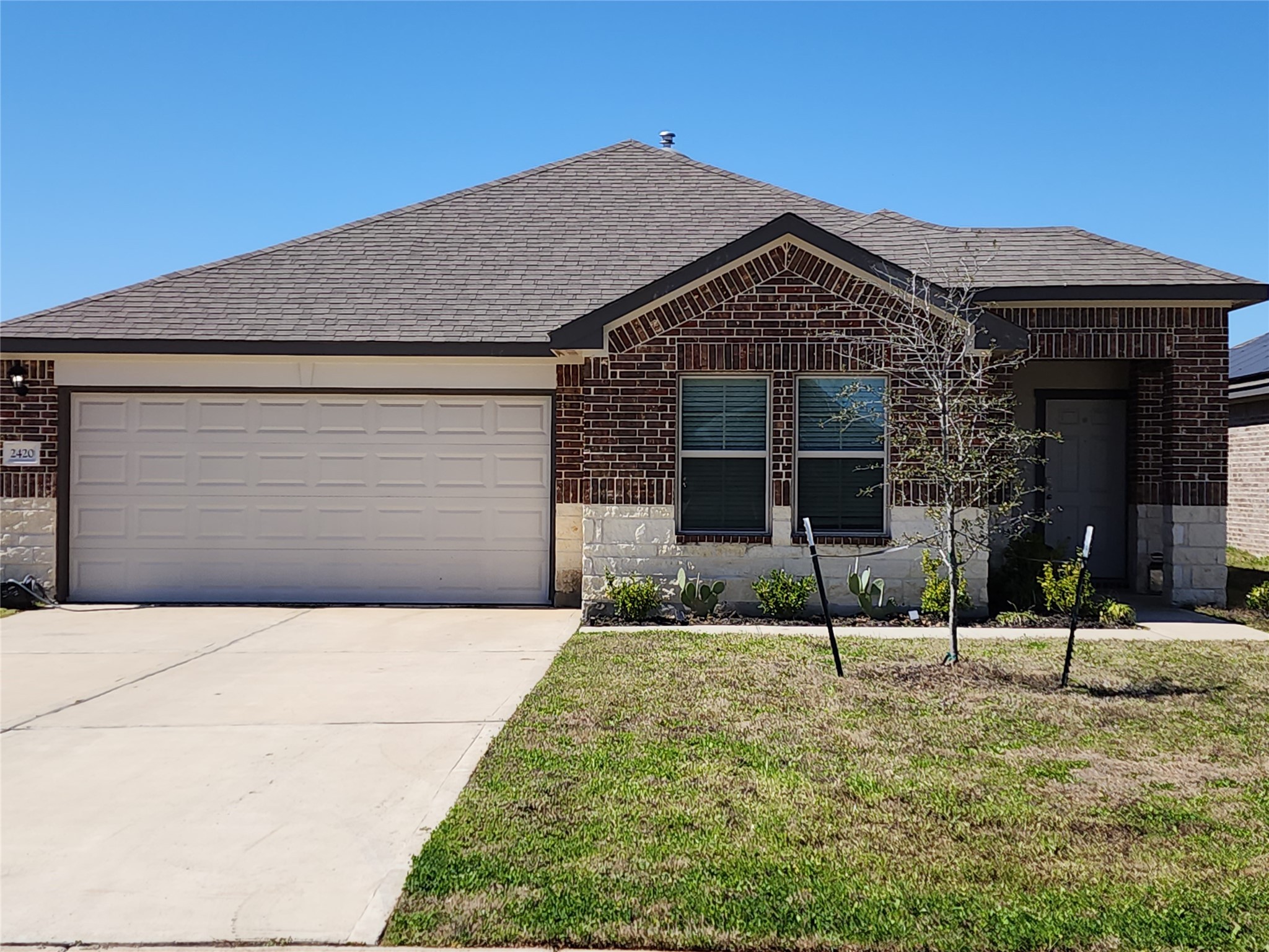 2420 Mulligan Lane Property Photo