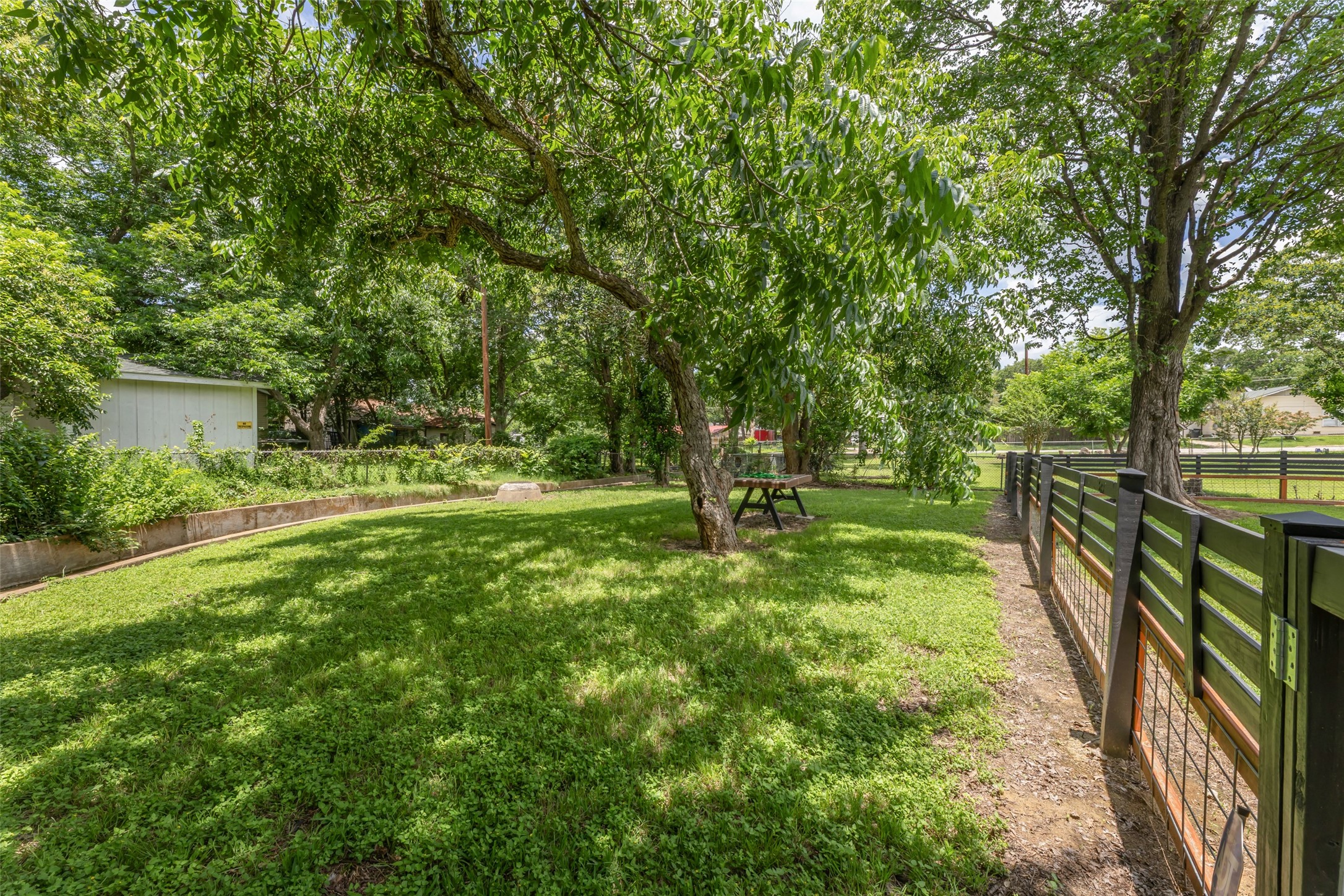 502 W Fawn Street Property Photo 27