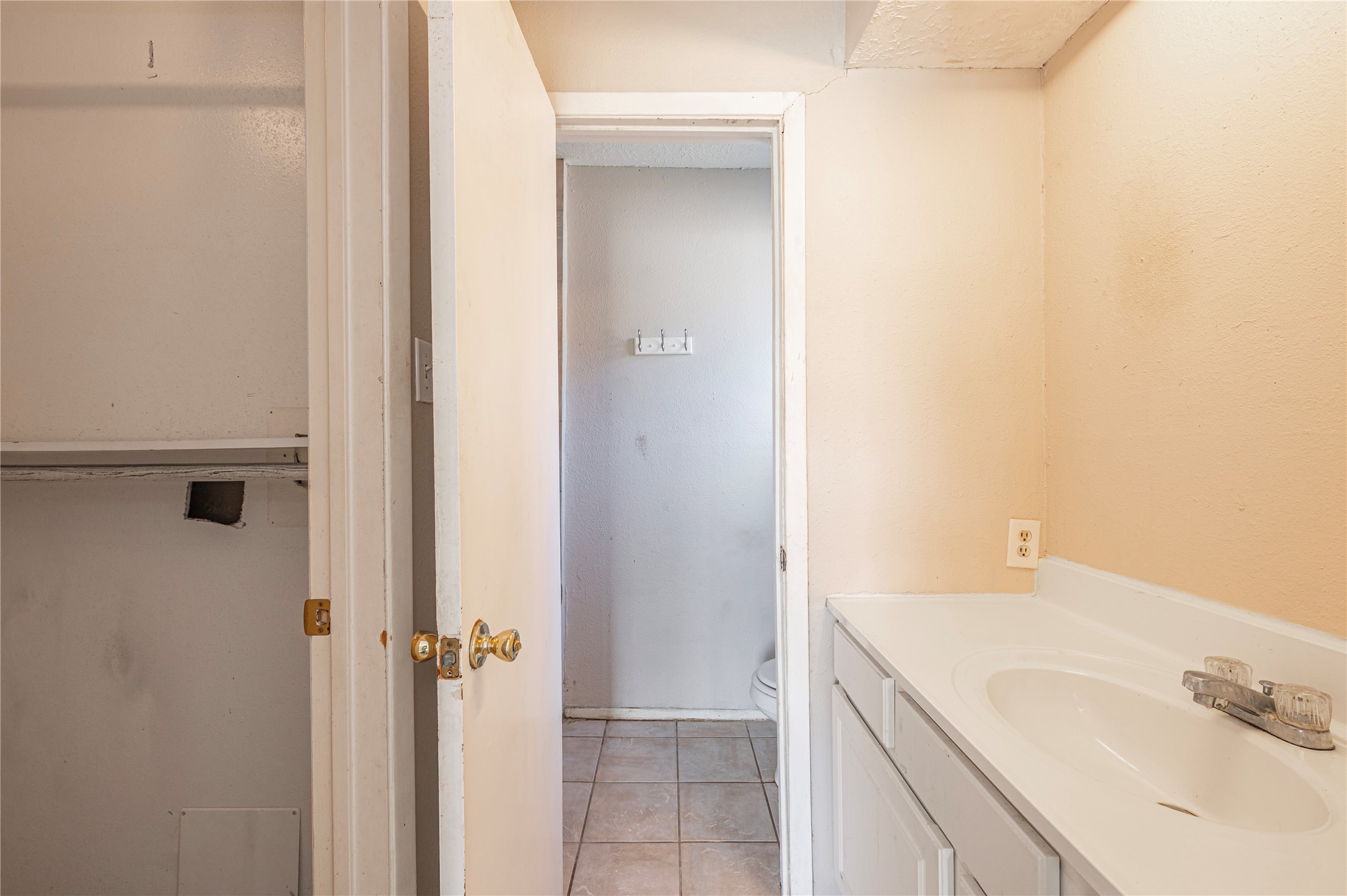 8405 Bandridge Road Property Photo 7