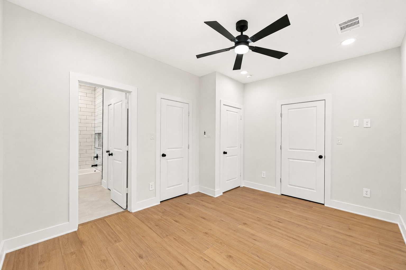 7824 Beckley Street Front Property Photo 12
