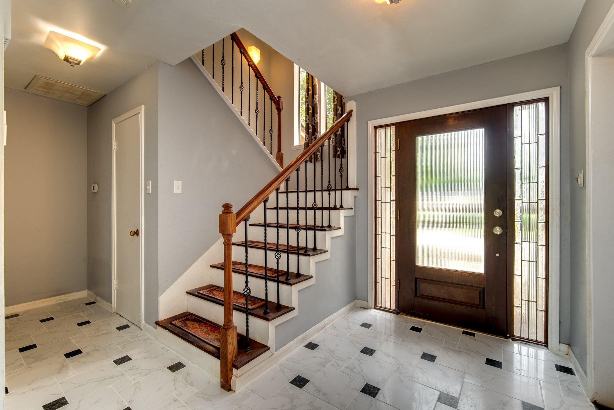 3927 Pleasant Valley Drive Property Photo 5