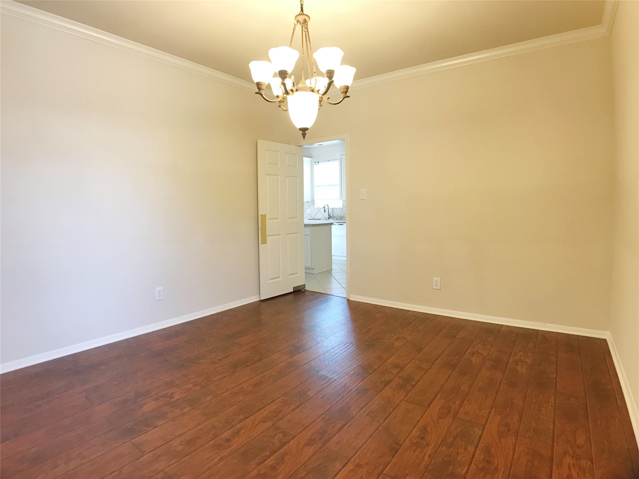 6323 Sunset Cove Lane Property Photo 5