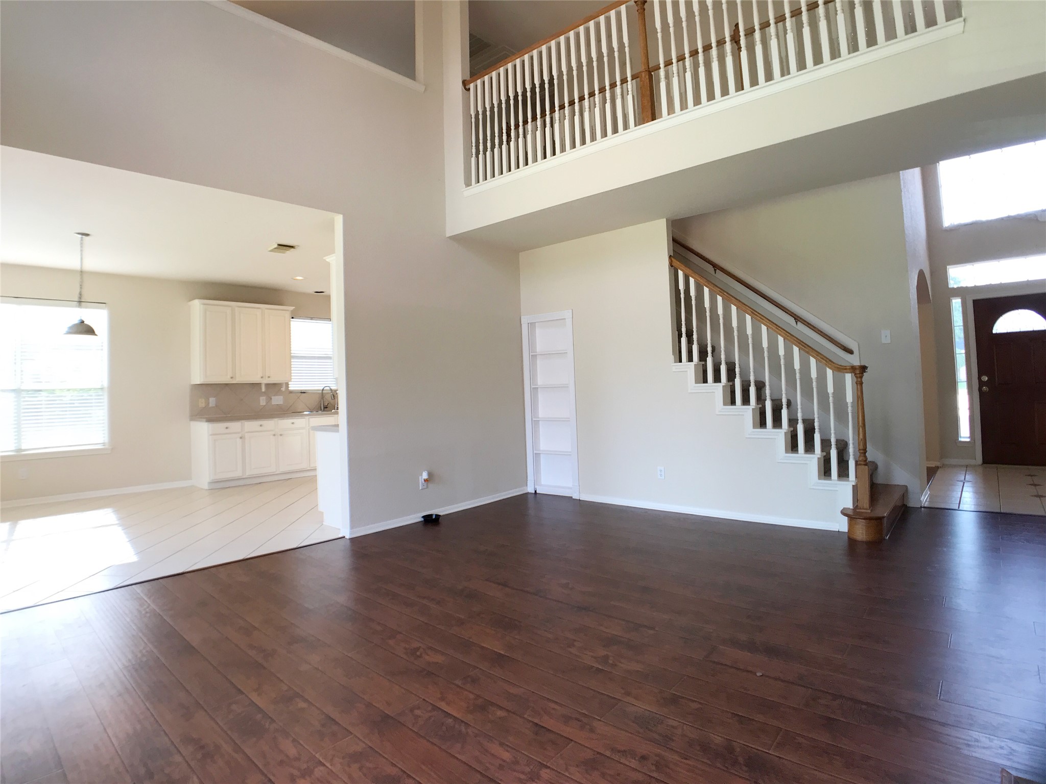 6323 Sunset Cove Lane Property Photo 7