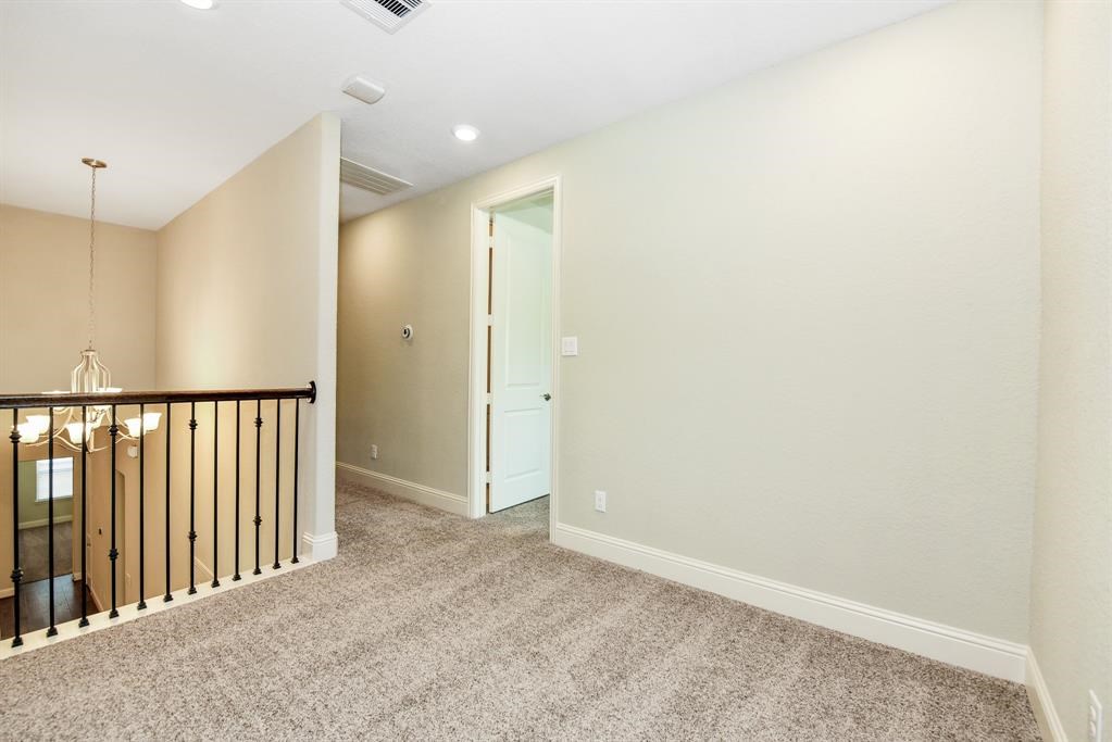 137 Skybranch Drive Property Photo 14