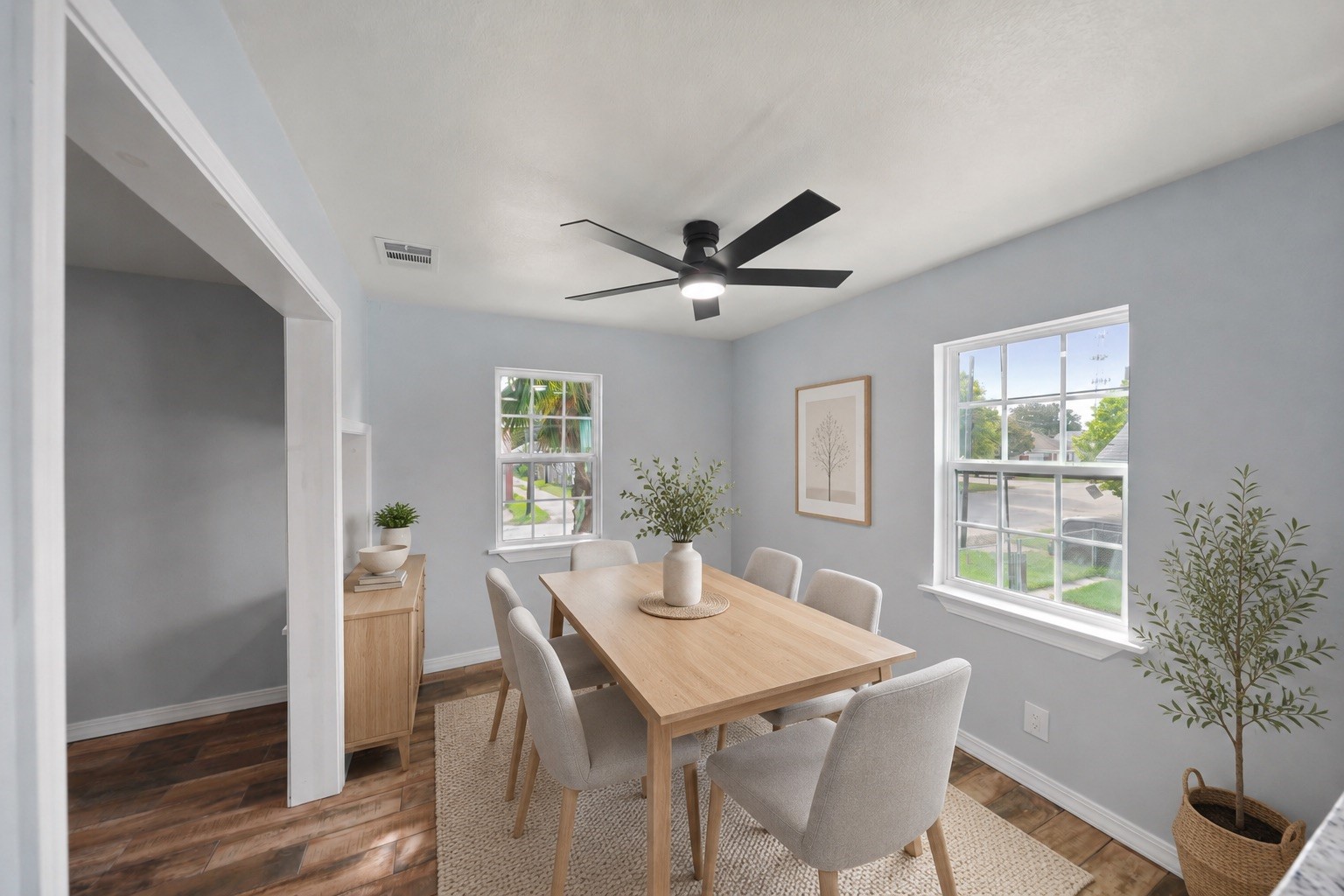 2222 44th Street Property Photo 9