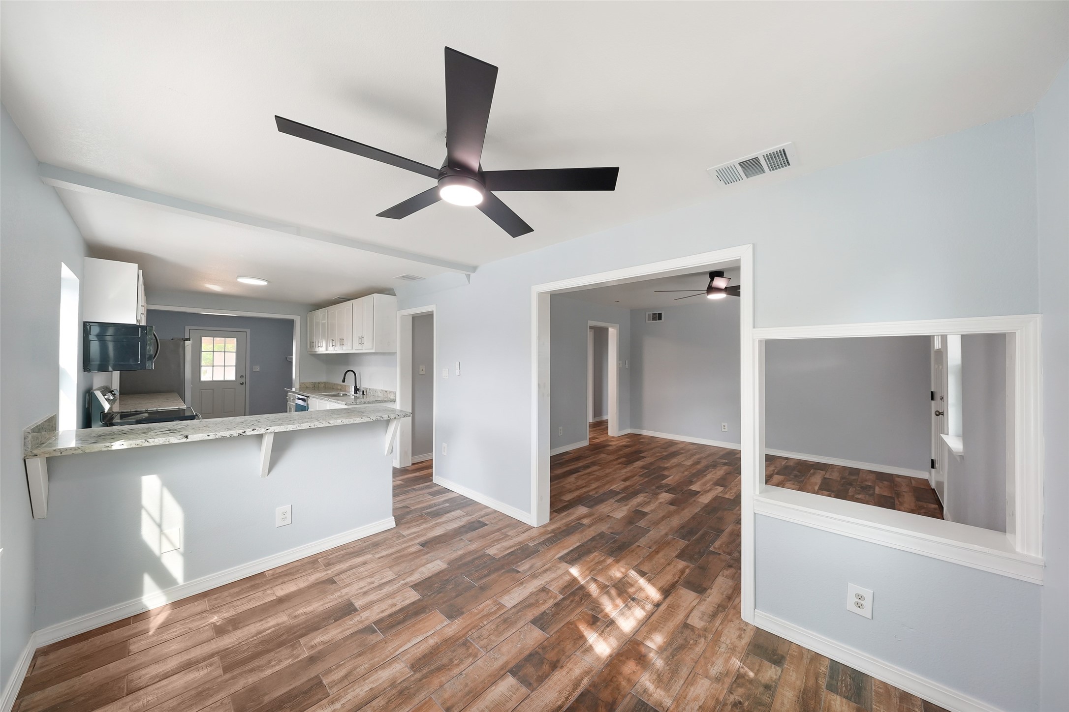 2222 44th Street Property Photo 11