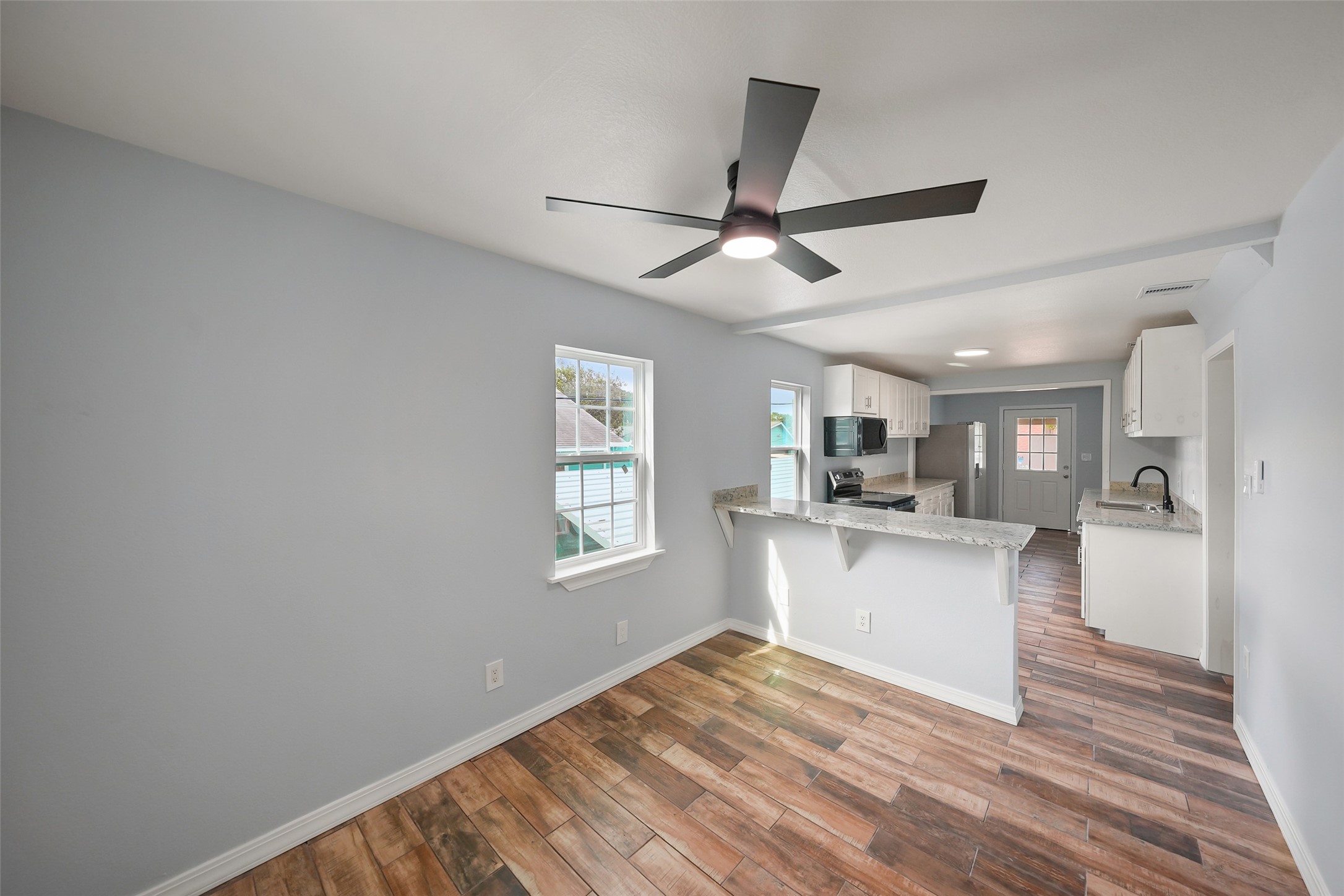 2222 44th Street Property Photo 14