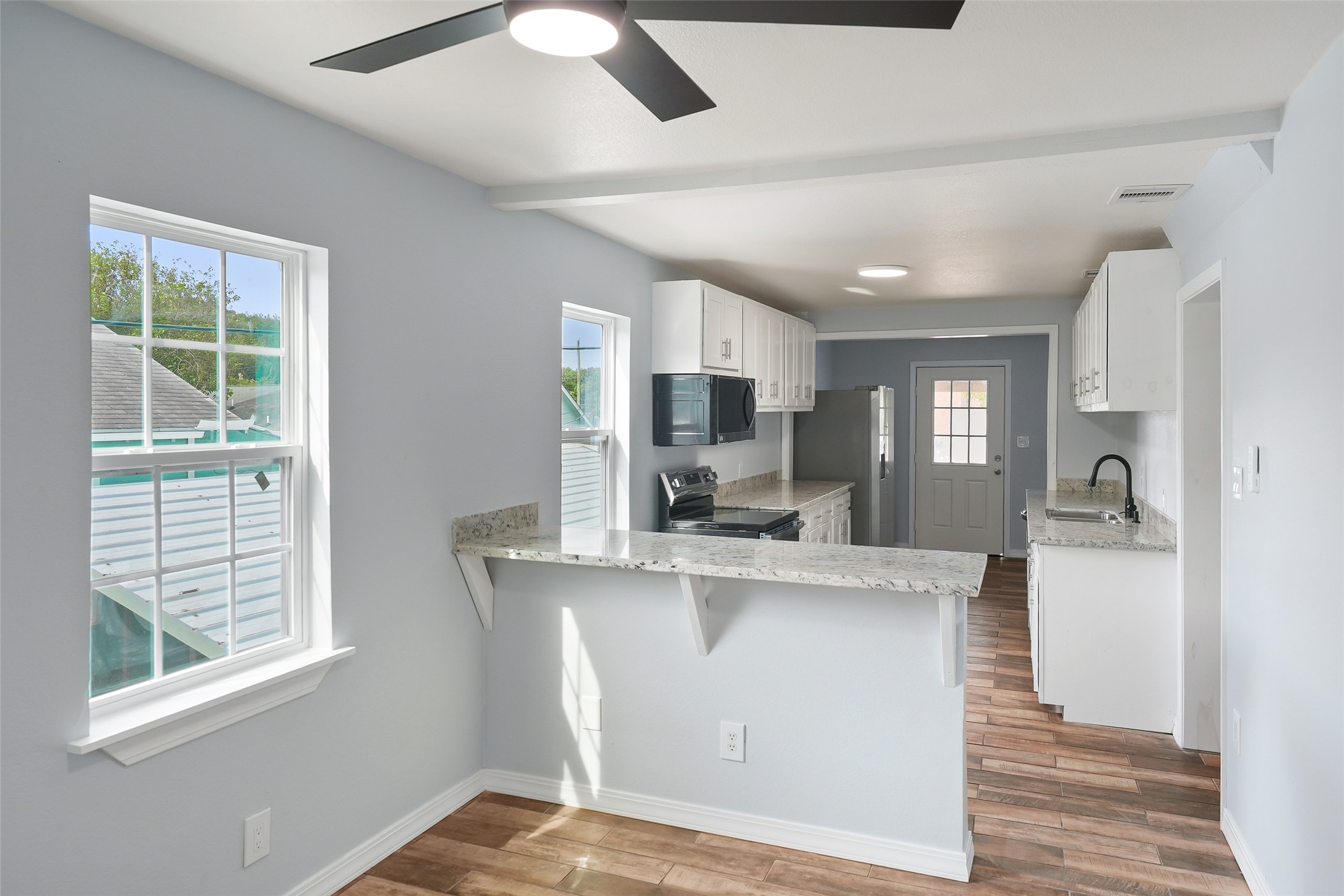 2222 44th Street Property Photo 15