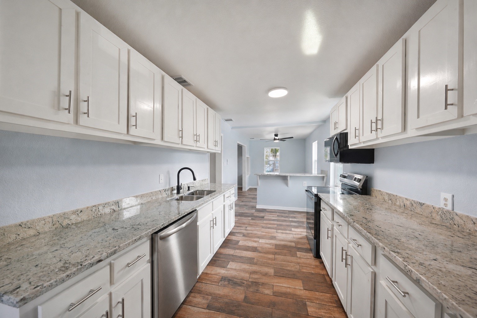 2222 44th Street Property Photo 18