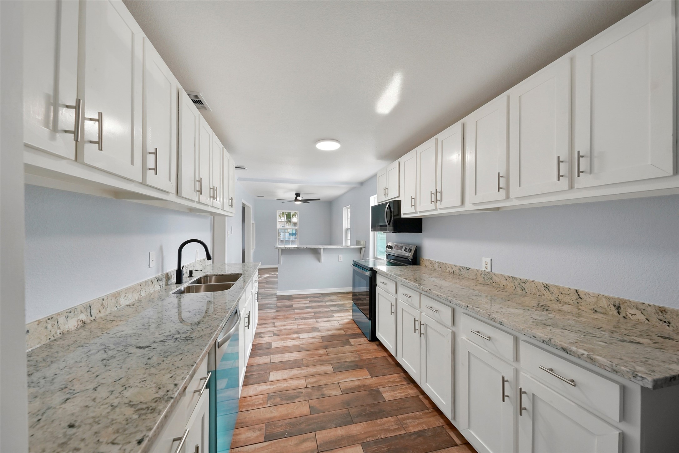 2222 44th Street Property Photo 19