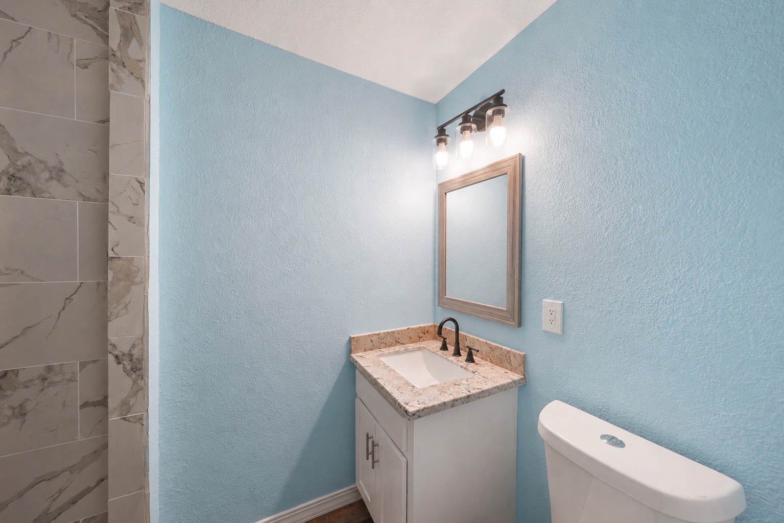 2222 44th Street Property Photo 29