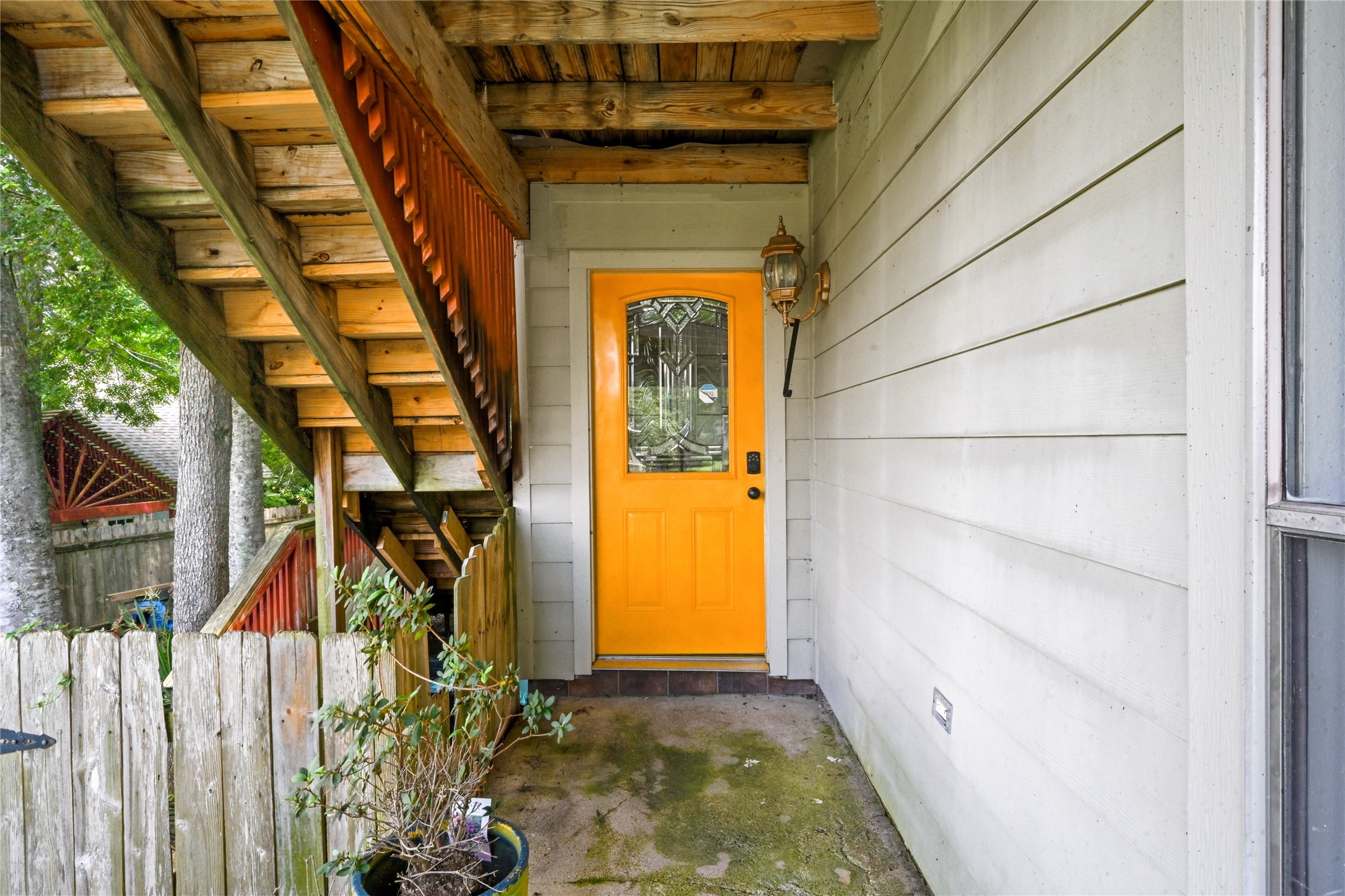 107 Harbour Town Lane Property Photo 4