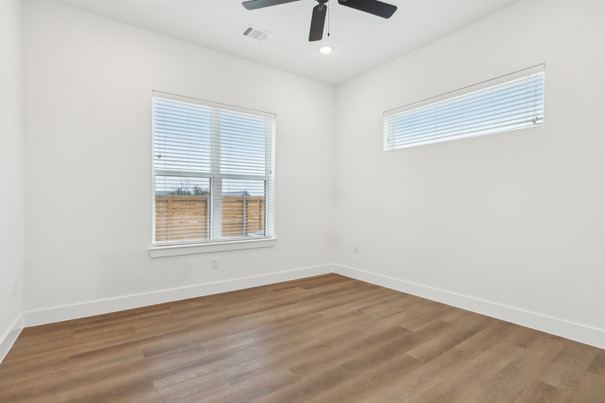 1601-300 Mustang Drive Property Photo 15