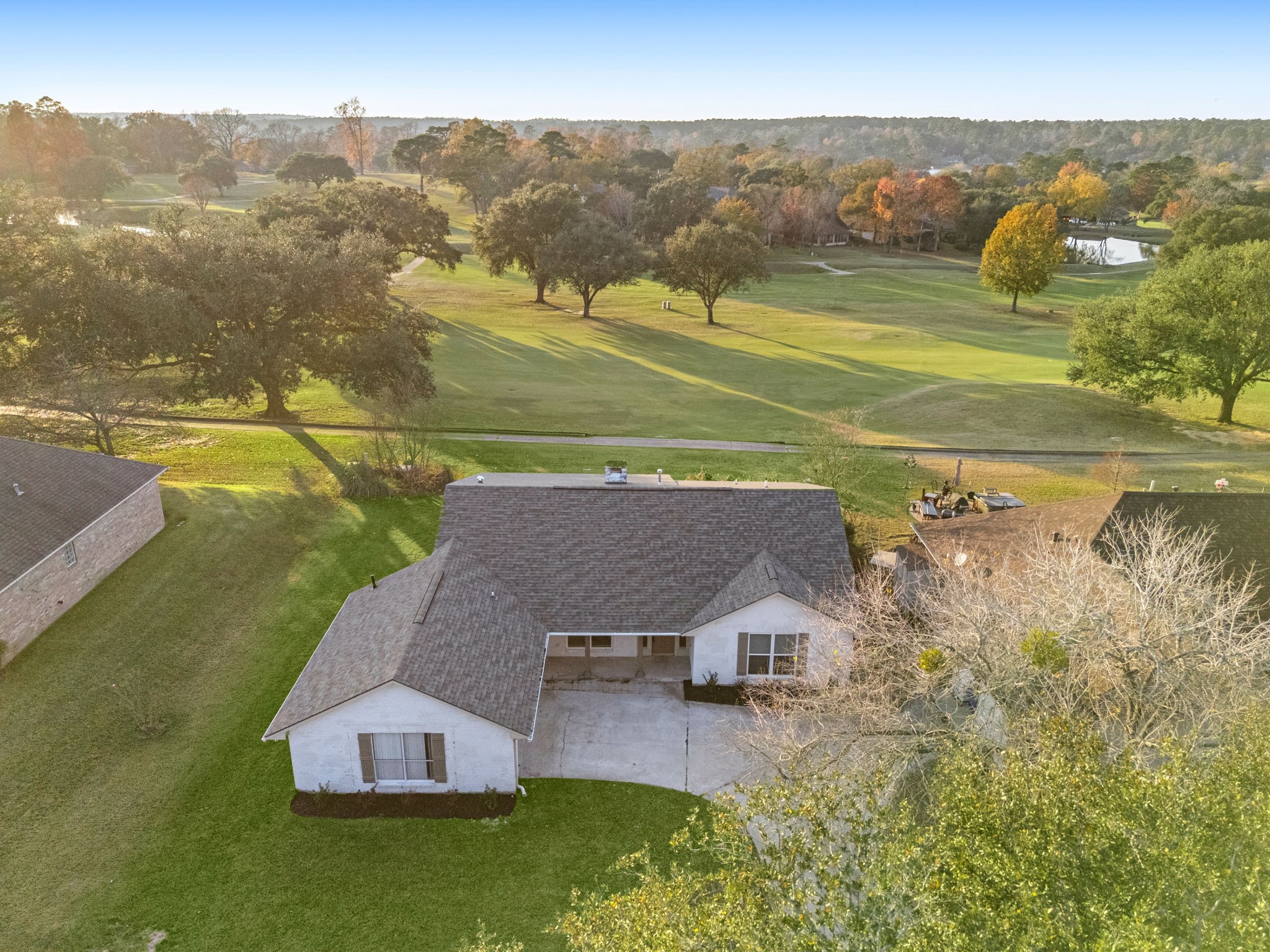 1328 Green Briar Drive Property Photo 6