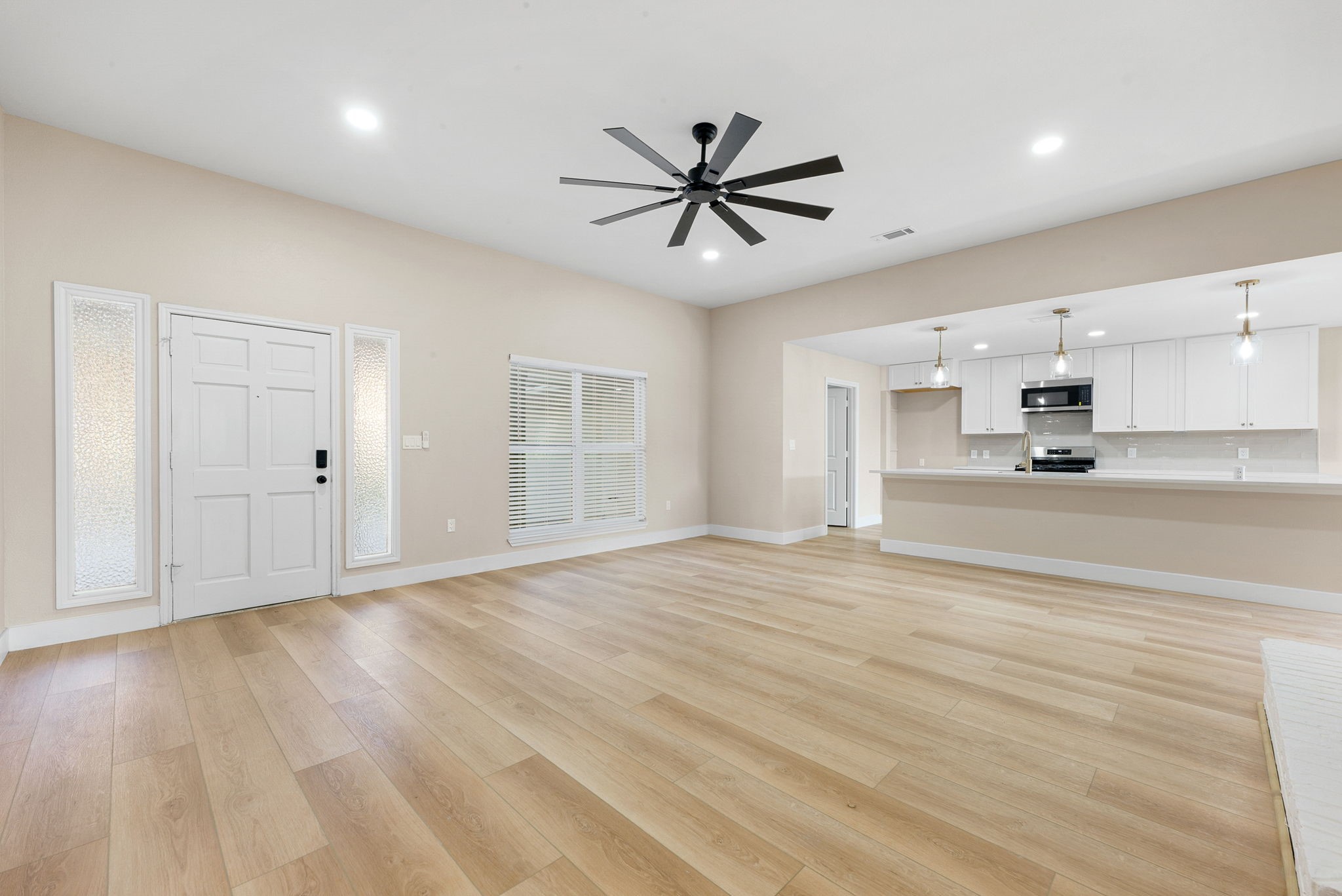 1328 Green Briar Drive Property Photo 7