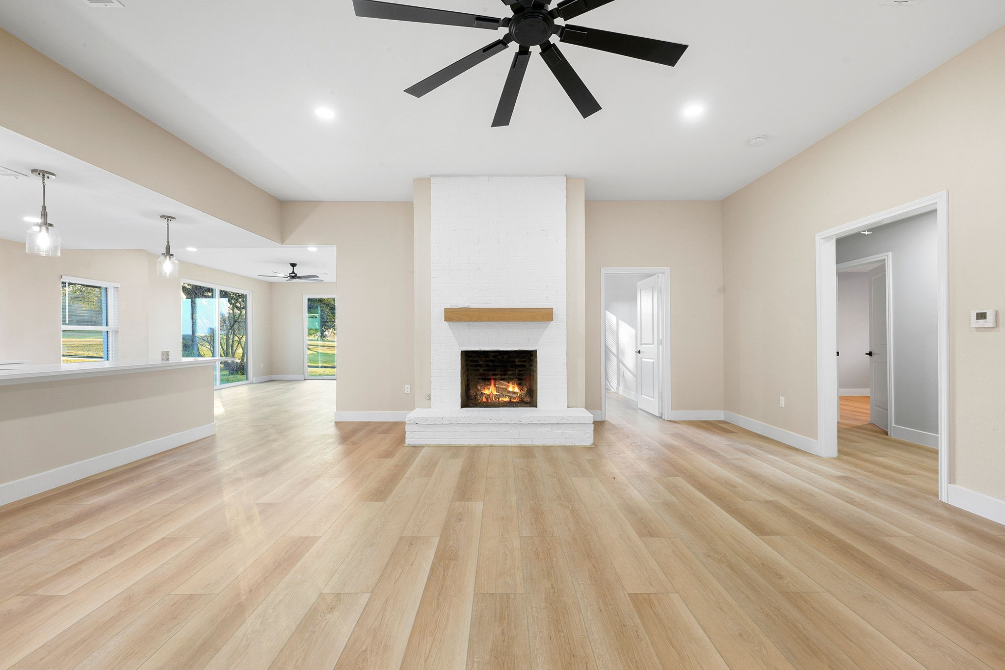 1328 Green Briar Drive Property Photo 8